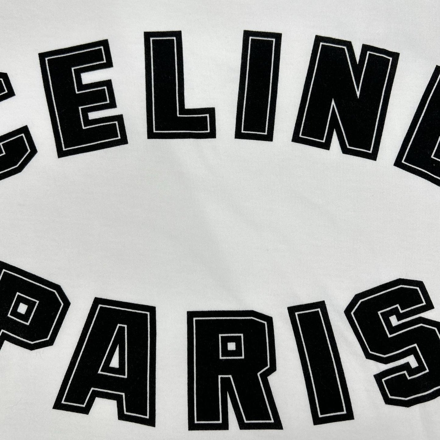 CELINE セリーヌ ホワイト 2X84N671Q.01OB 24SS ルーズフィット グラフィックTシャツ トップス
