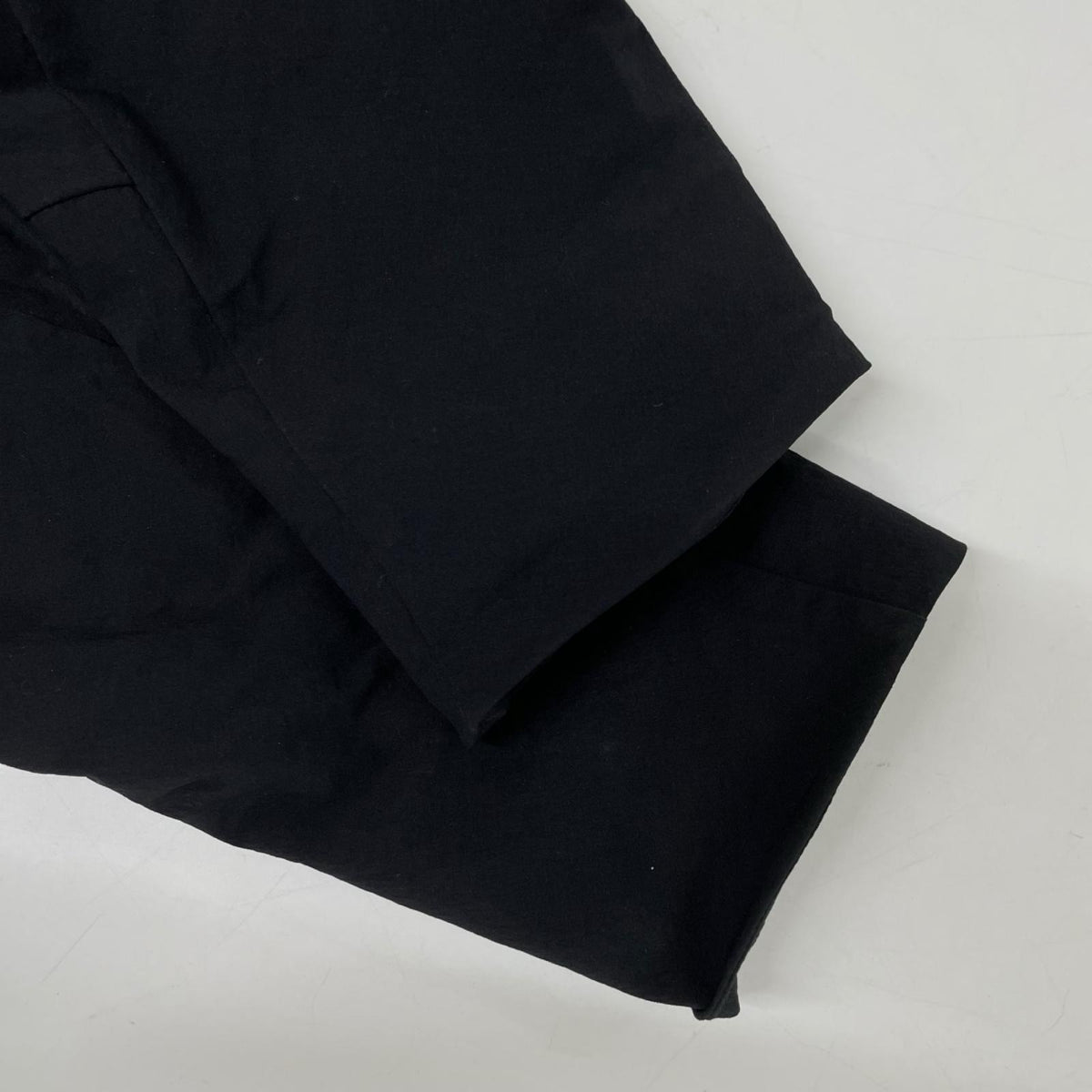 ARC’TERYX VEILANCE アークテリクス ヴェイランス X000007498 ブラック MIONN INSULATED OVERSHIRT トップス