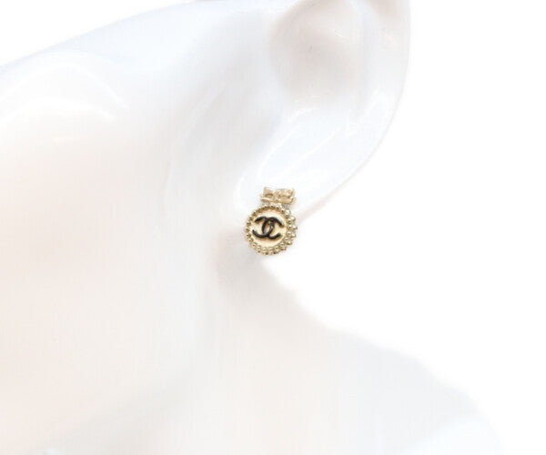 CHANEL シャネル B14C gold round CC logo ribbon earrings earrings