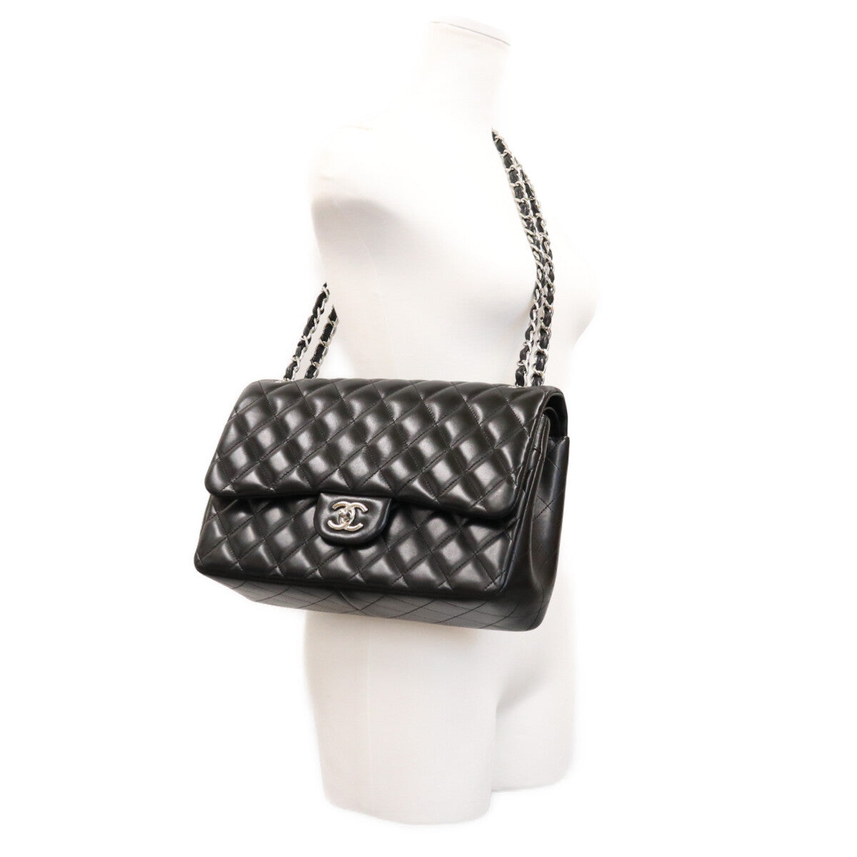 CHANEL シャネル No. 18 A58600 Black Lambskin Silver Hardware Double-Flap Maxi Matelassé 30 Bag Shoulder Bag