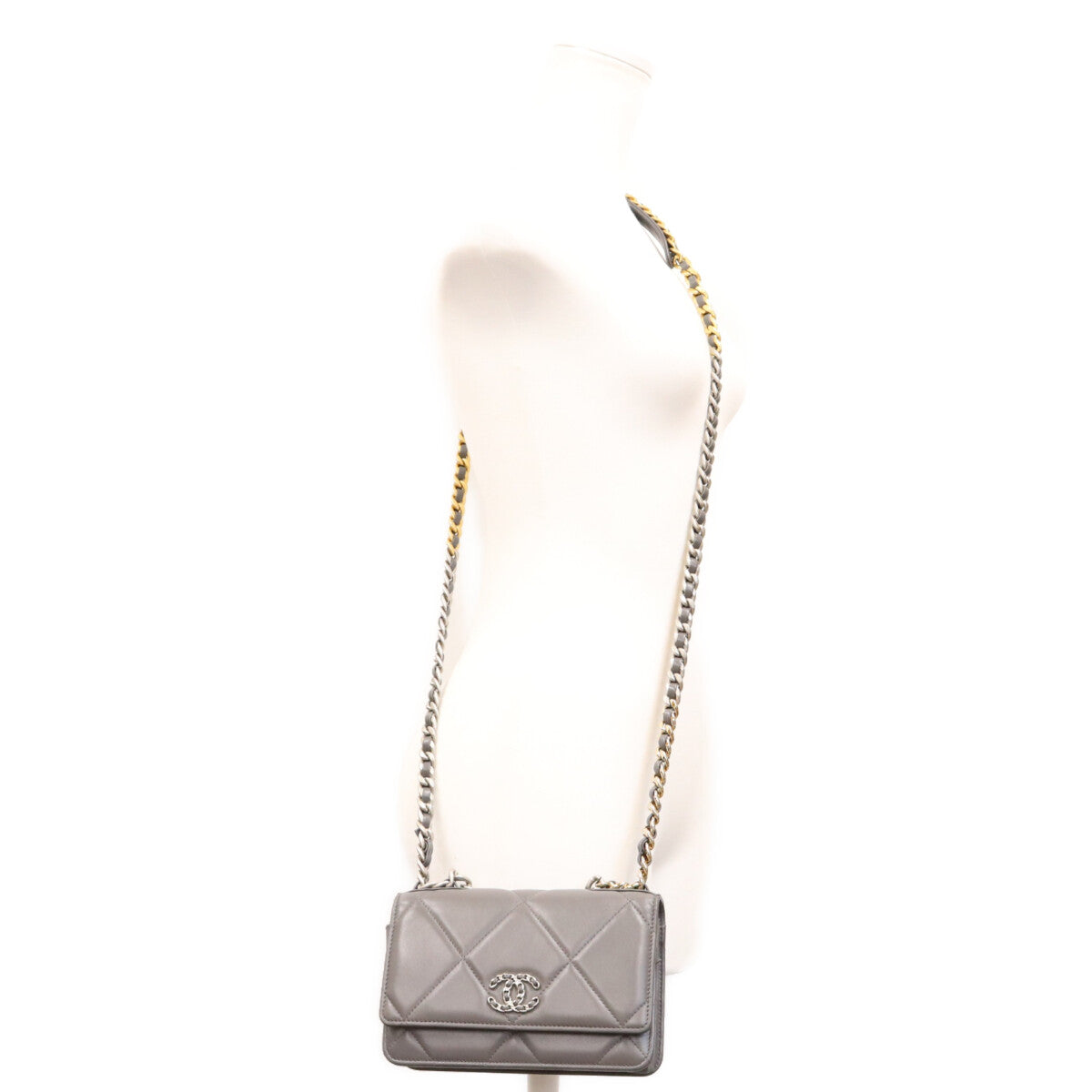 CHANEL シャネル AP0957 グレー ラム シャネル19 チェーンウォレット 財布 ショルダーバッグ