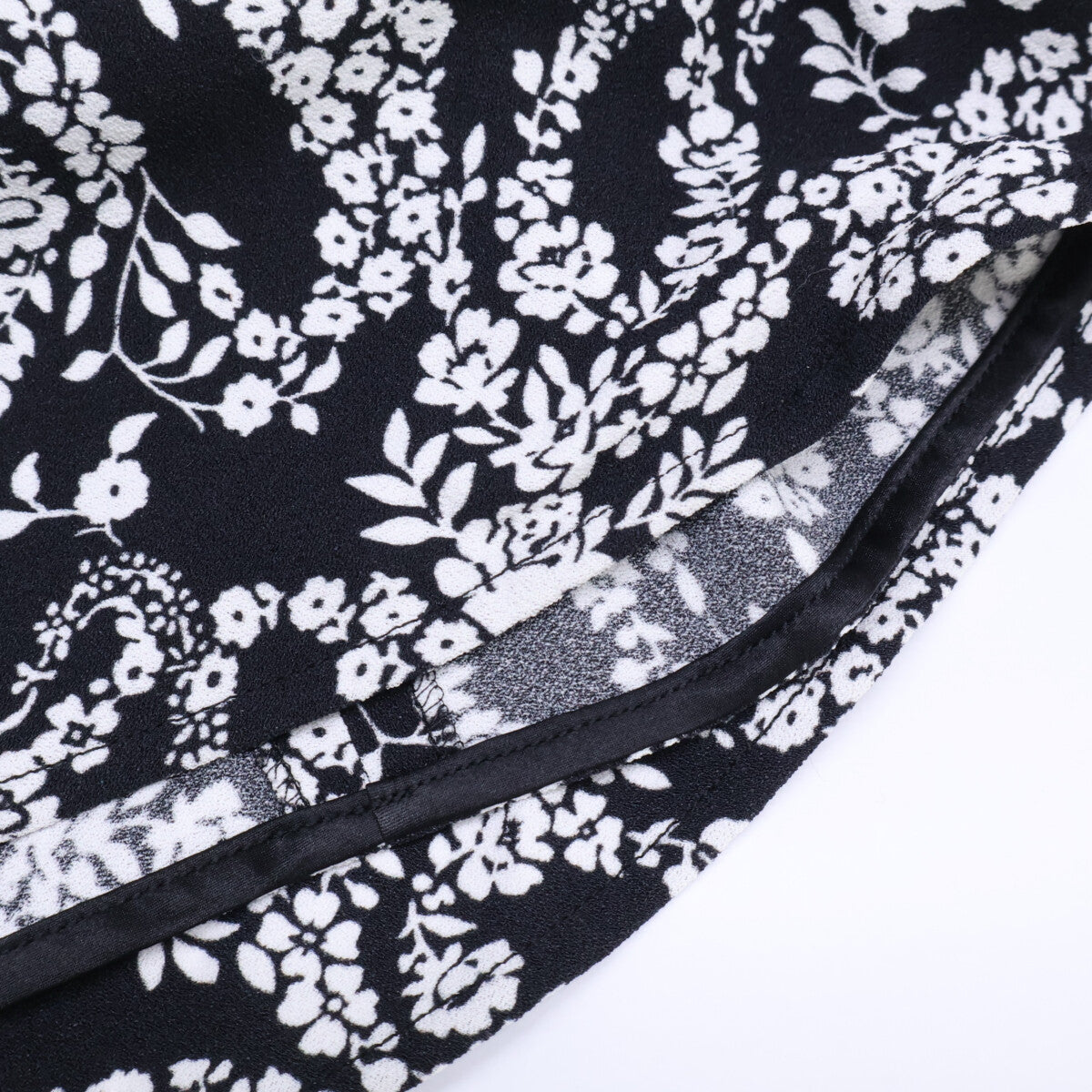 DOLCE&GABBANA ドルチェアンドガッバーナ F6SR7T ブラック ホワイト レーヨン 裏地シルクワンピース ワンピース