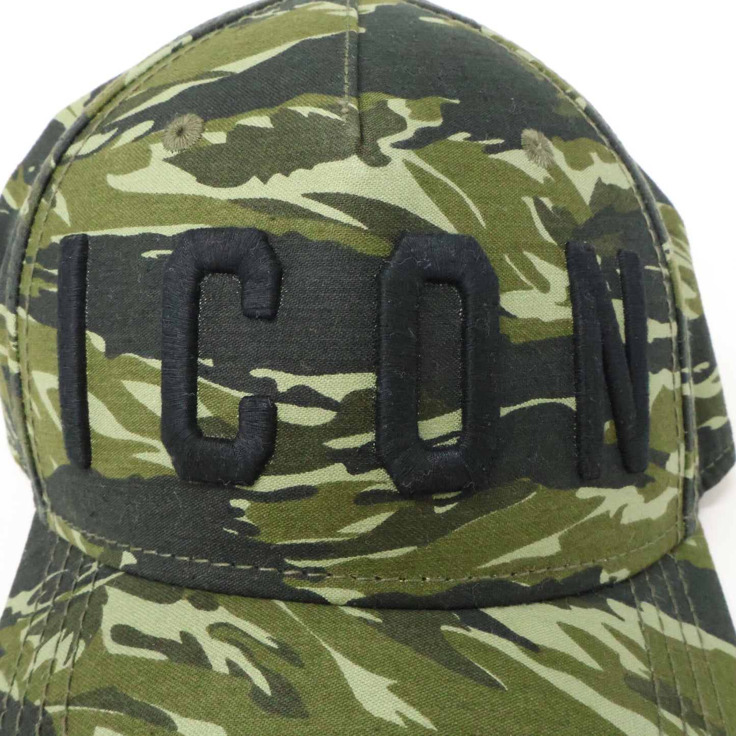 DSQUARED2 ディースクエアード 【美品】S82BC4001 SJ16801581SS19 ICONロゴ カモフラージュ柄 ベースボールキャップ 帽子