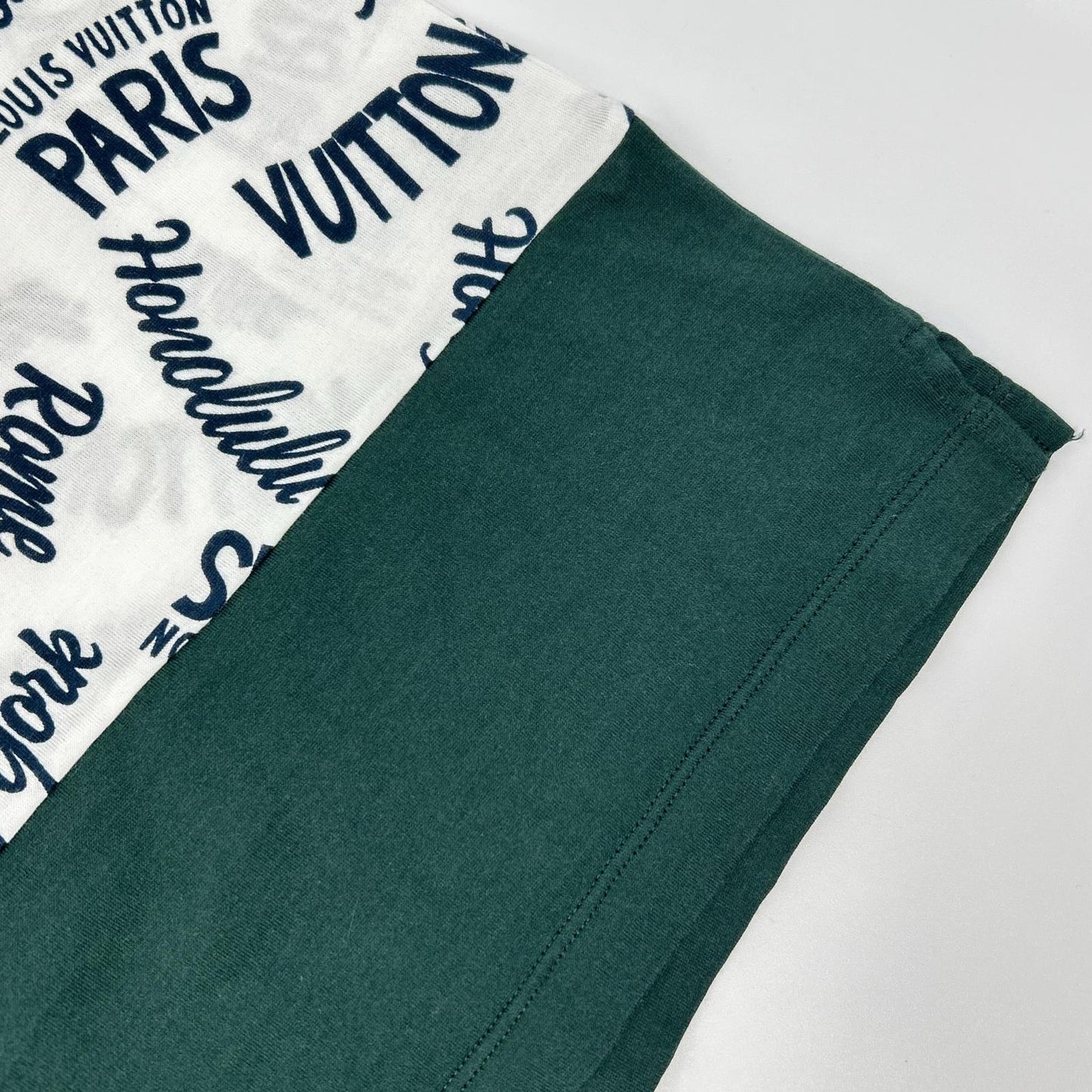 LOUIS VUITTON ルイヴィトン 18SS HEY06W ホワイト×グリーン オックスフォードシティロゴVネックTシャツ トップス