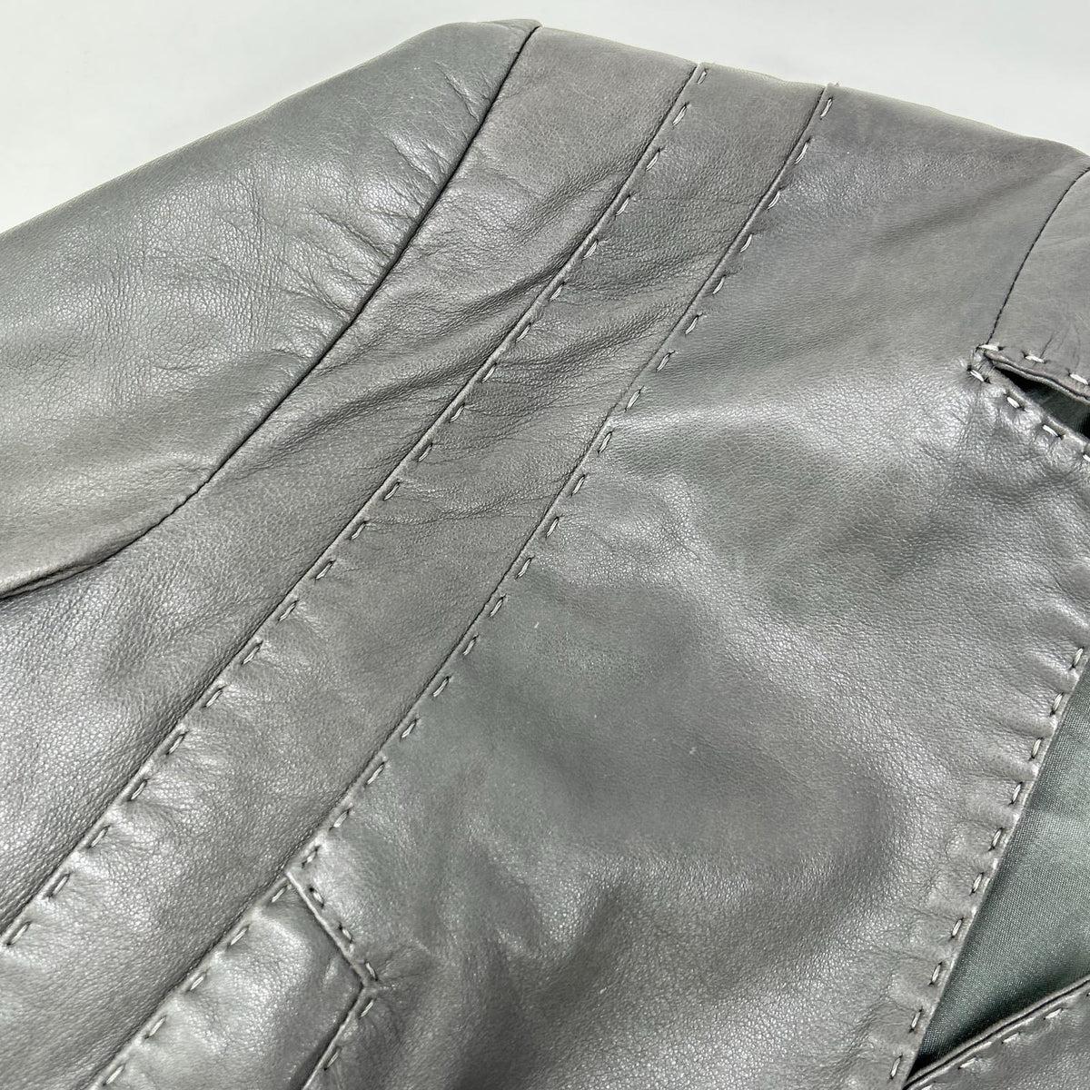 LaurelEscada ローレルエスカーダ グレー レザー ジャケット ジャケット