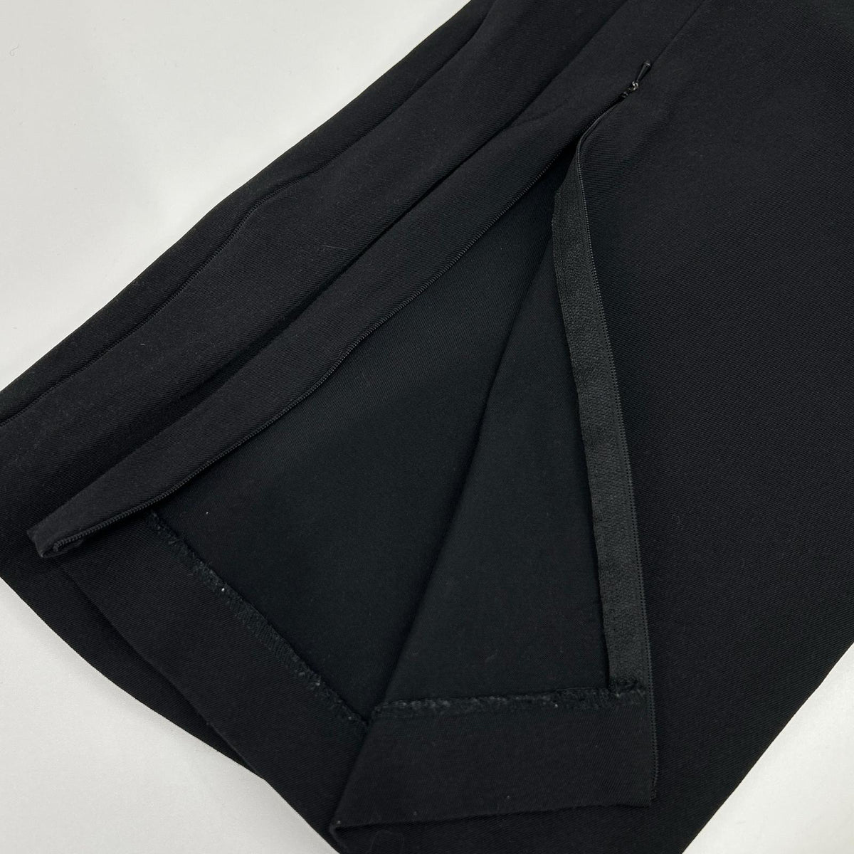 HaaT ISSEY MIYAKE ハート イッセイミヤケ HA73FF546 ブラック コットン混 ストレートパンツ ボトムス