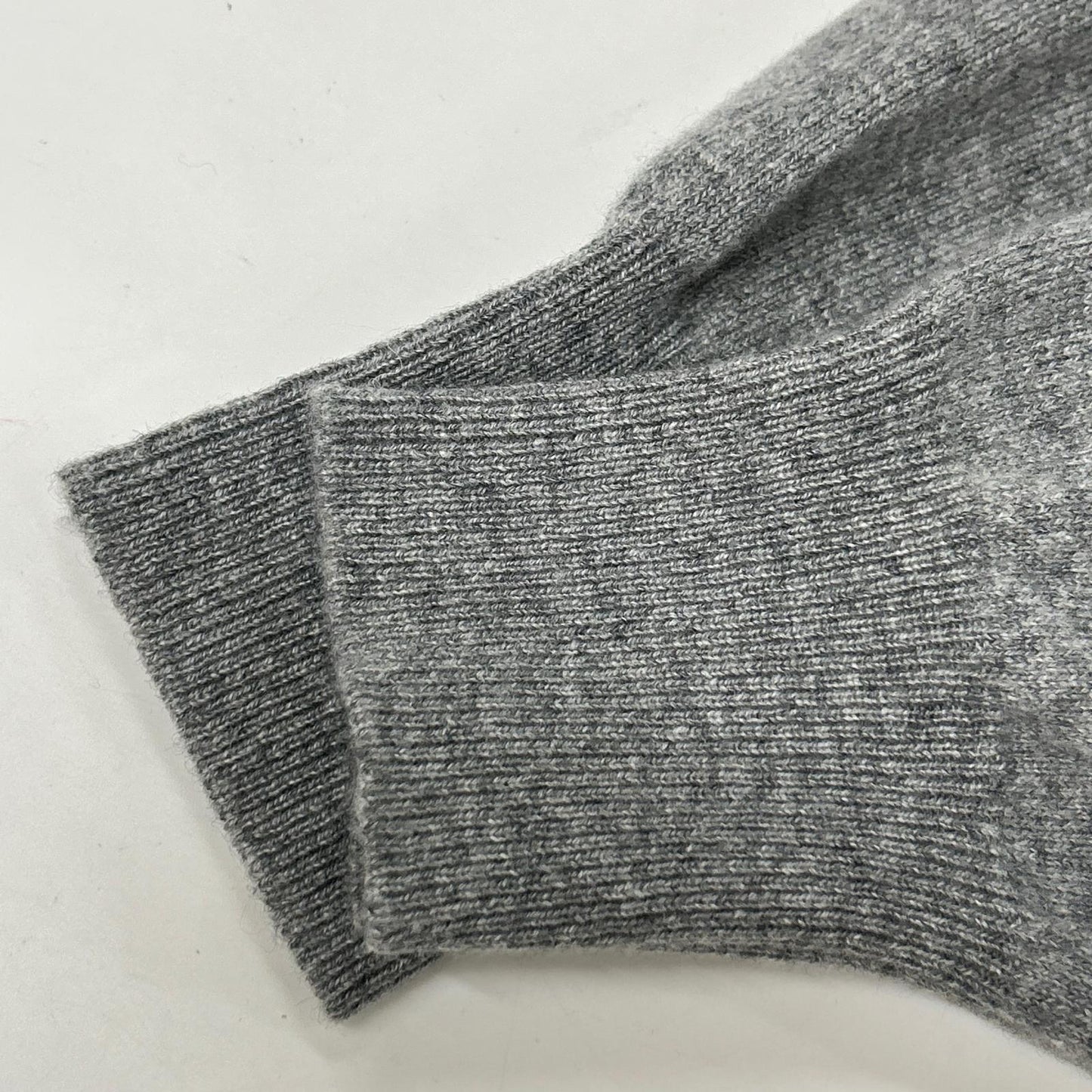 LOUIS VUITTON ルイヴィトン 【美品/国内正規】RW222B TL8 FNKL92 Dリング タートルネック ニットセーター トップス