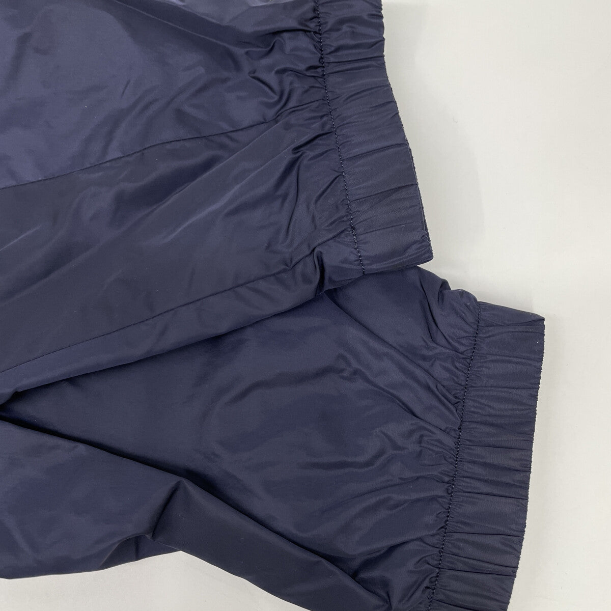 FENDI フェンディ 23年製 FW1310 AR9H ネイビー Made in FENDI ナイロンジップパーカー ジャケット 50