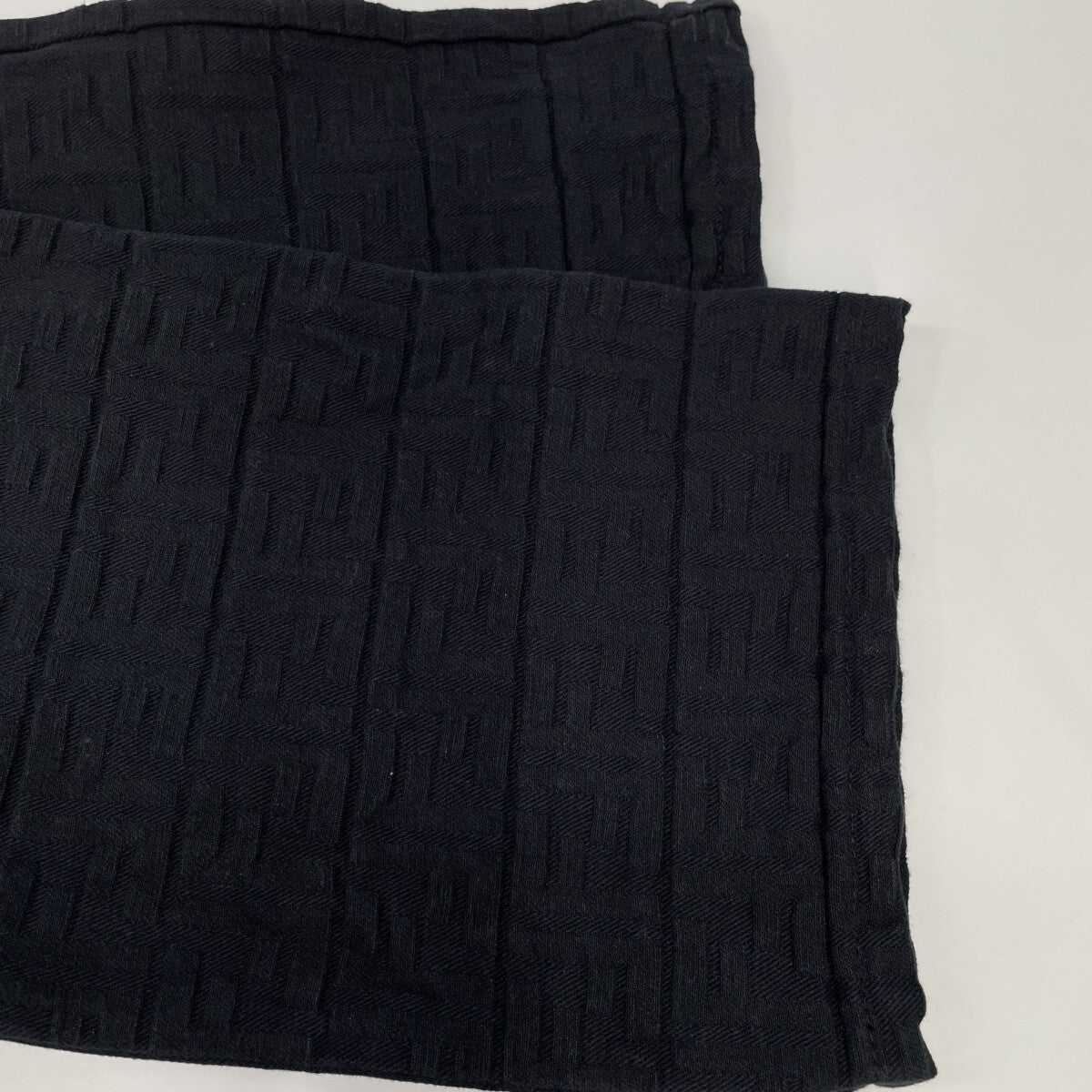 FENDI フェンディ FLP797 AQ93 23年 ブラック ズッカ柄 エンボス加工 デニムパンツ ボトムス 38