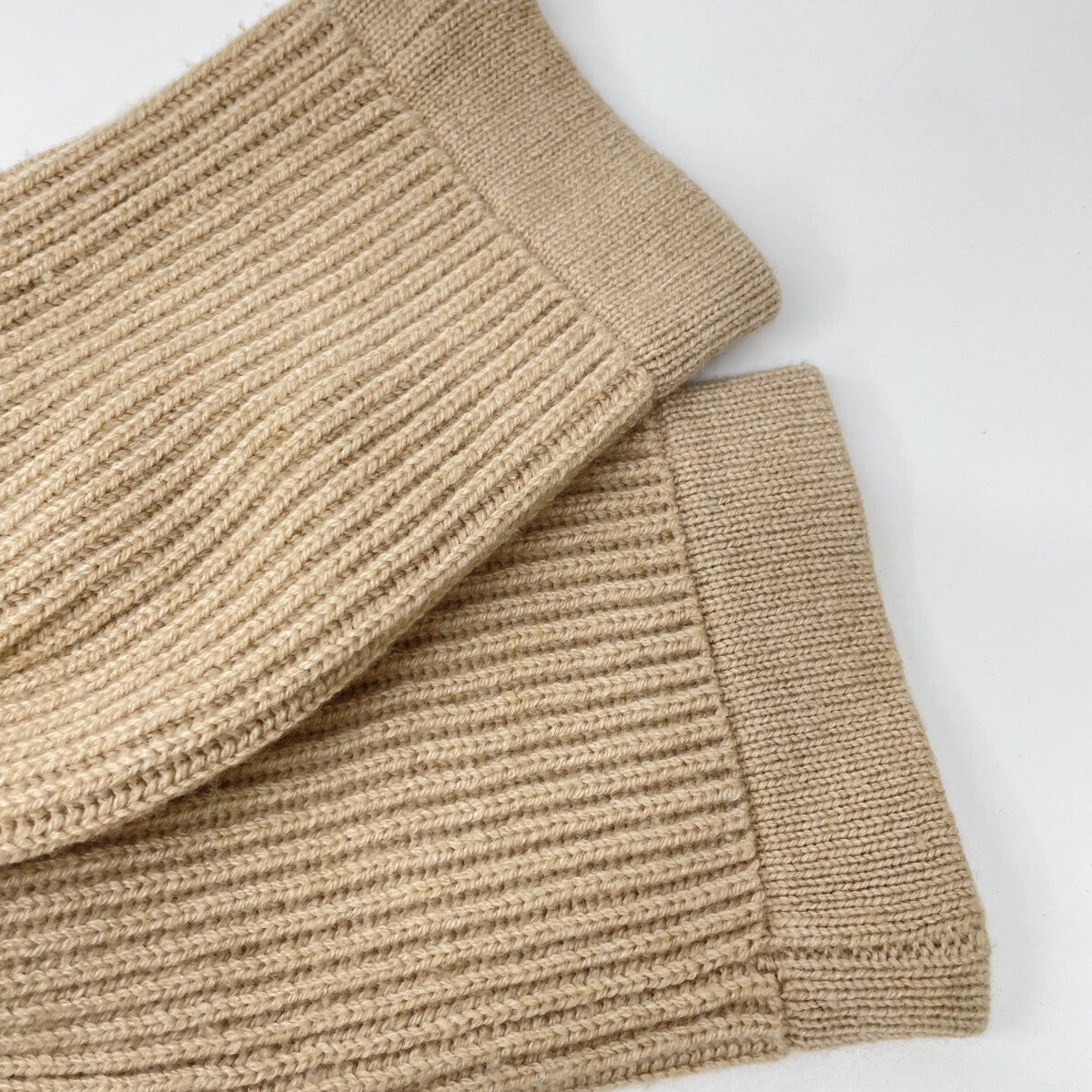 BRUNELLO CUCINELLI ブルネロクチネリ ベージュ ウール×カシミヤ×シルク リブ編み ボタンニットカーディガン トップス 46