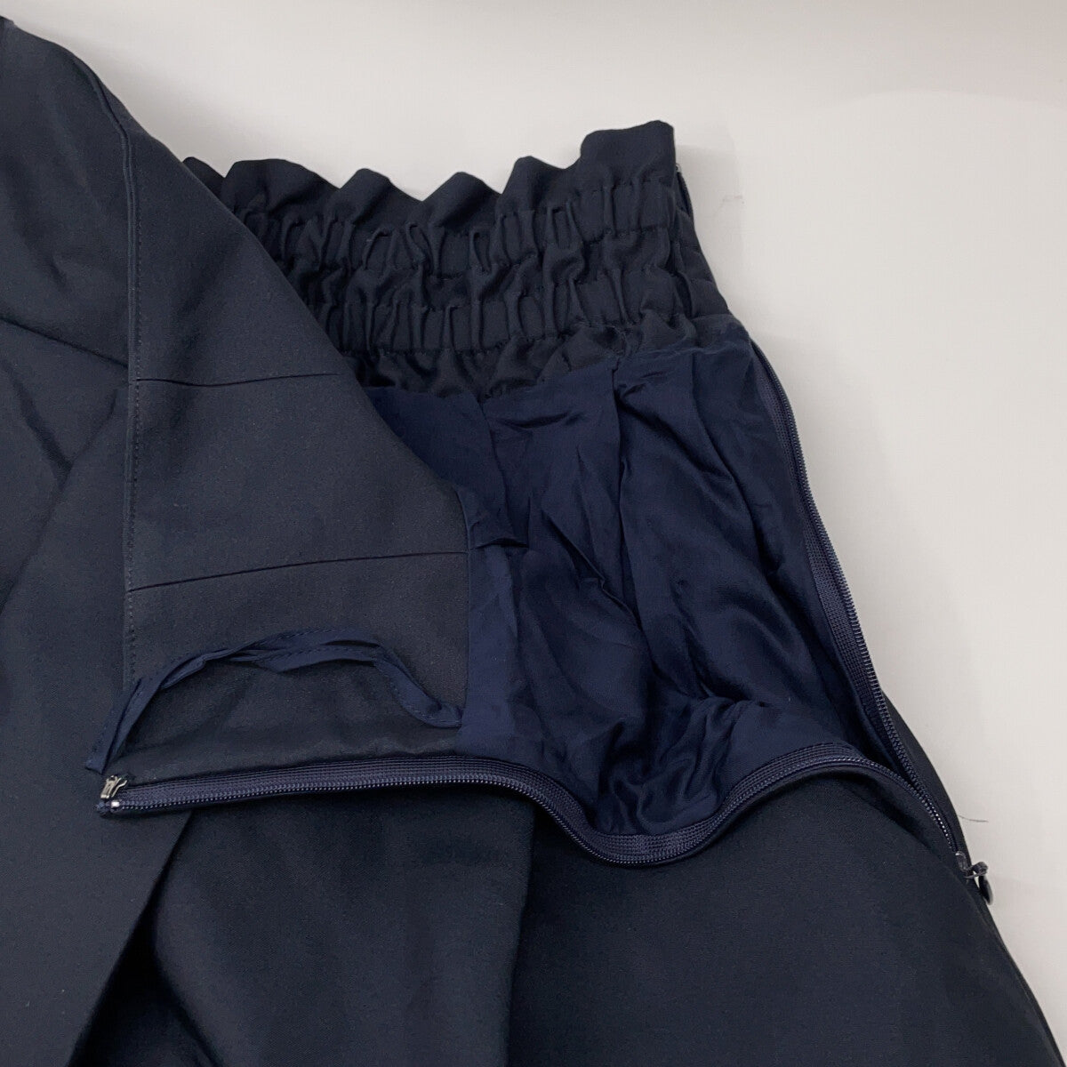 531-2120509 Navy Formed Cotton Tuck Flared Skirt Skirt 38 Women's
