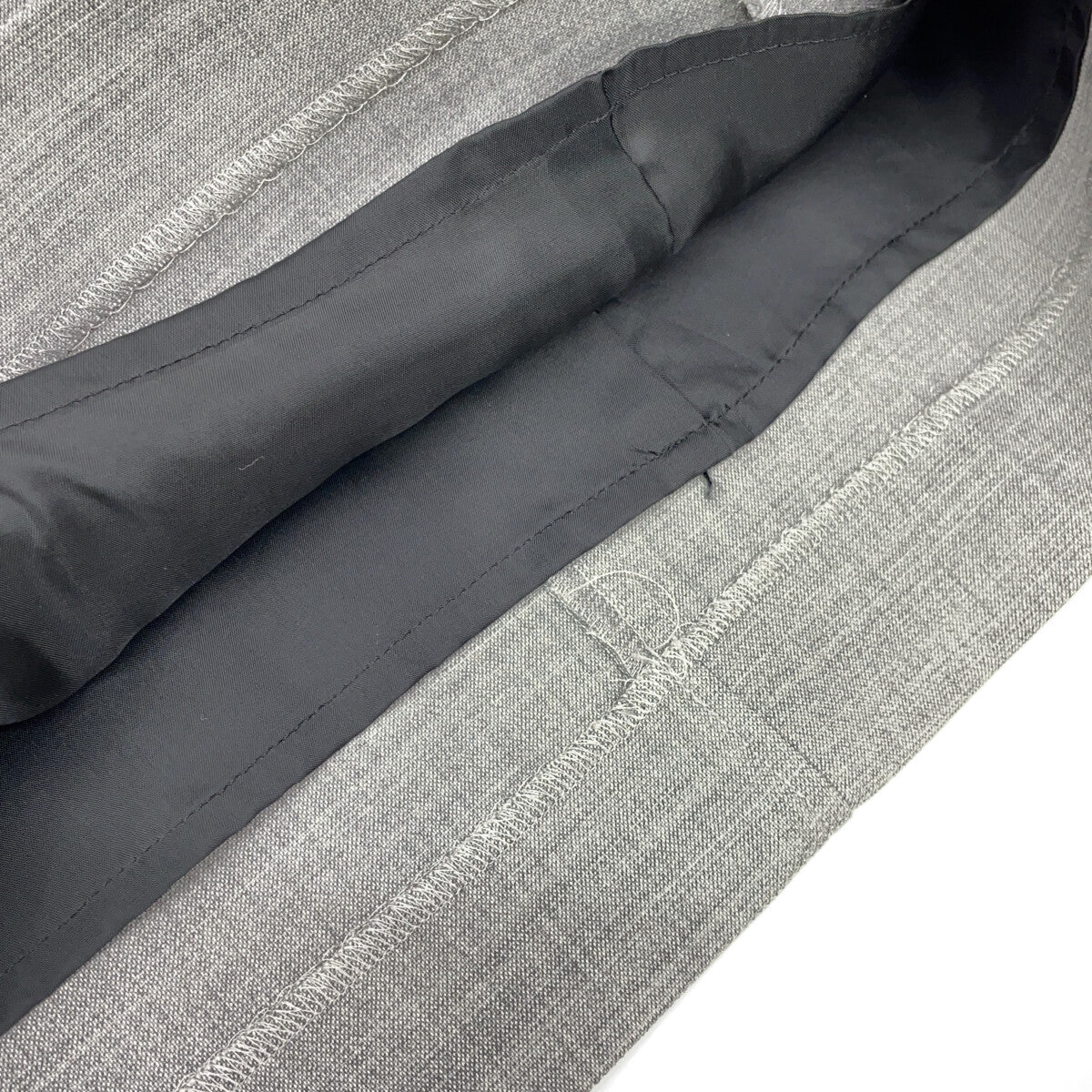 LOHEN Gray Sleeveless Switch V-Neck Dress