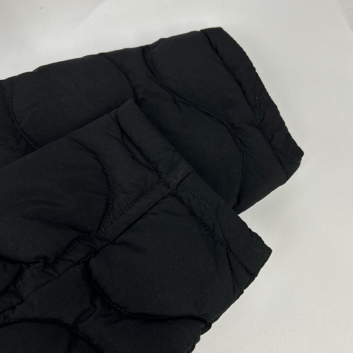 PYRENEX ピレネックス HWY012 ブラック NACRE ノクル ノーカラーキルティングダウンジャケット ジャケット