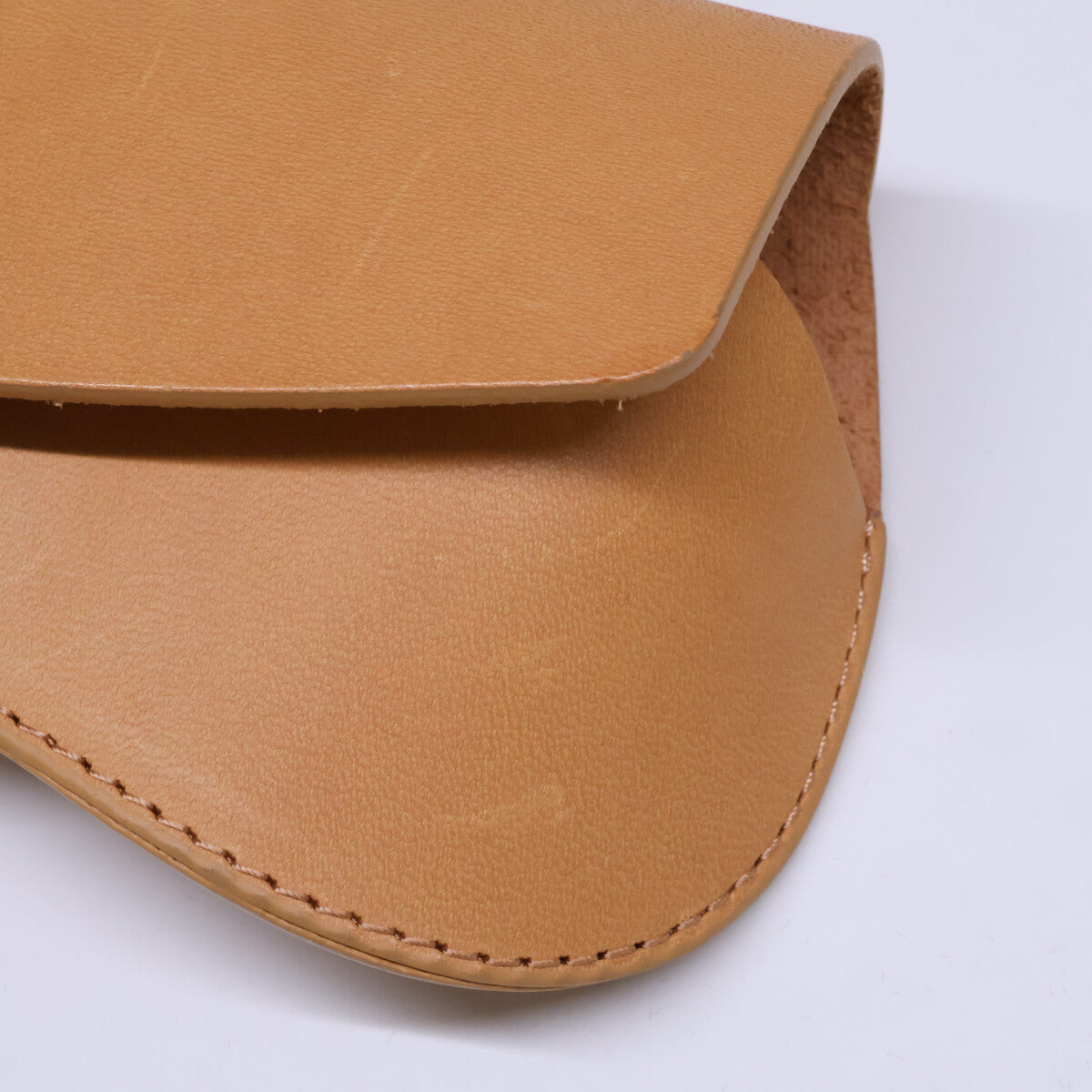 ETRE TOKYO Tanned Leather Sunglasses Case Other