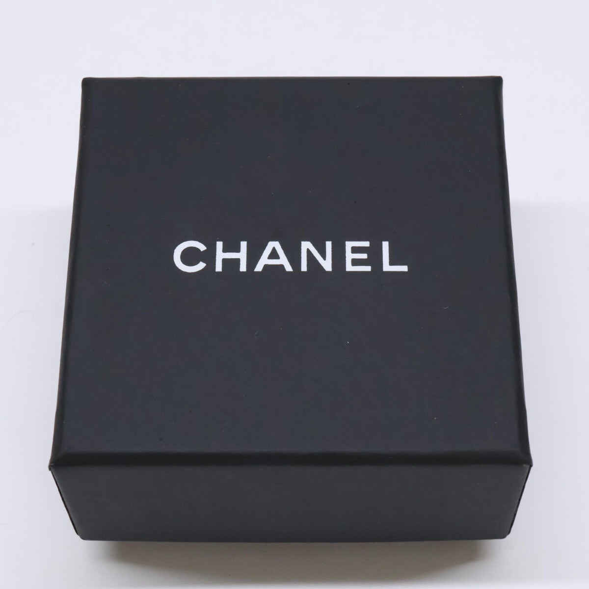 CHANEL B17B Coco Mark Camellia Motif Imitation Pearl Pierced Earrings