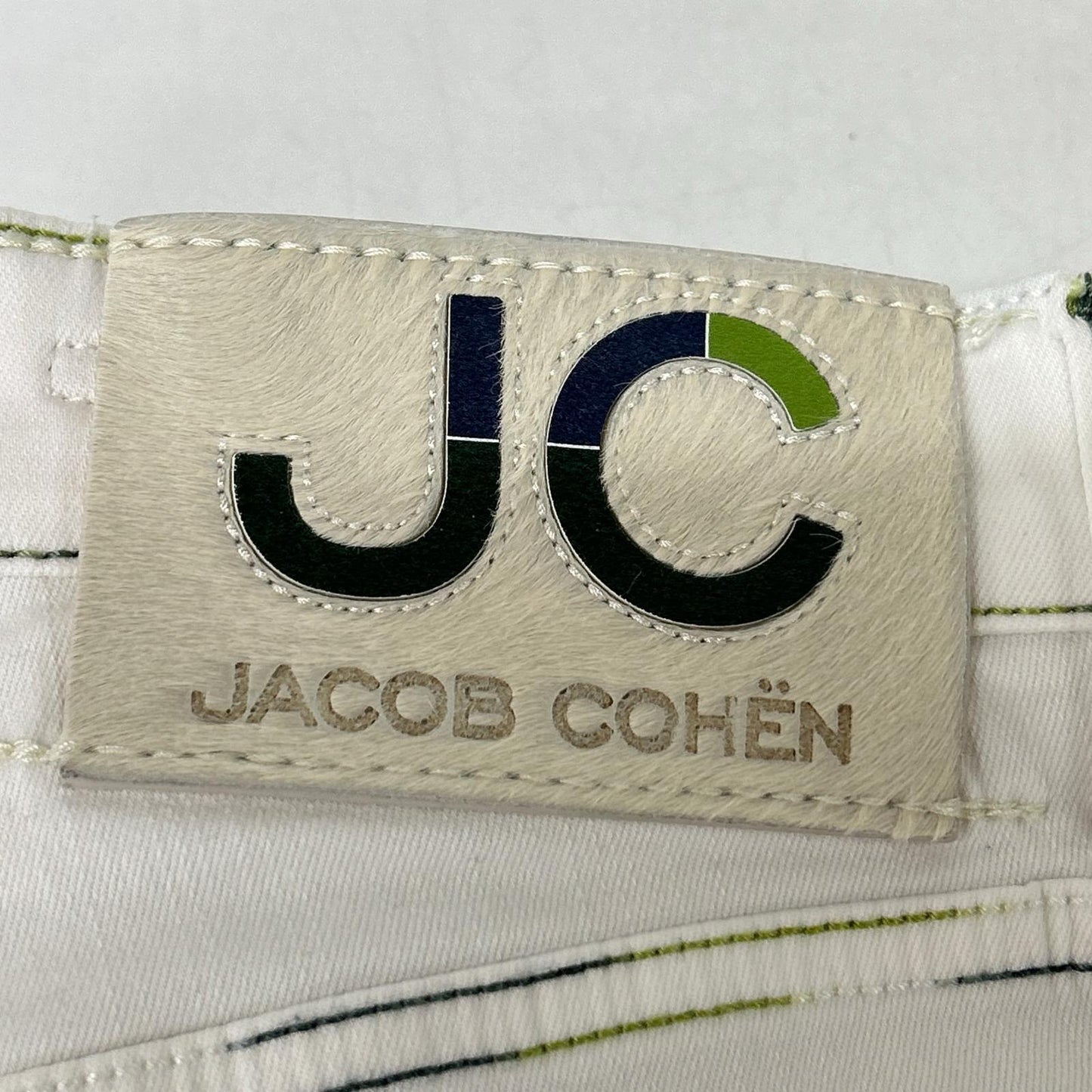 JACOB COHEN ヤコブコーエン ホワイト ハラコパッチ NICOLAS ショートパンツ ボトムス