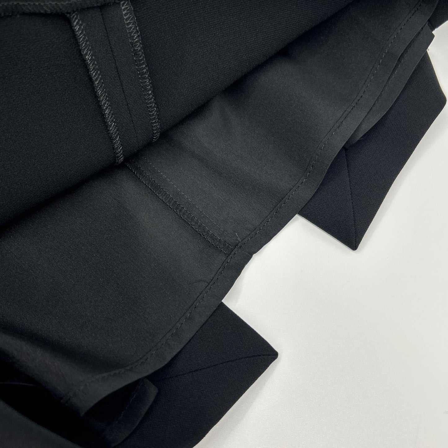 MAXMARA STUDIO 麦丝玛拉工作室 23610102376 黑色 醋酸纤维混纺 后开衩修身半身裙