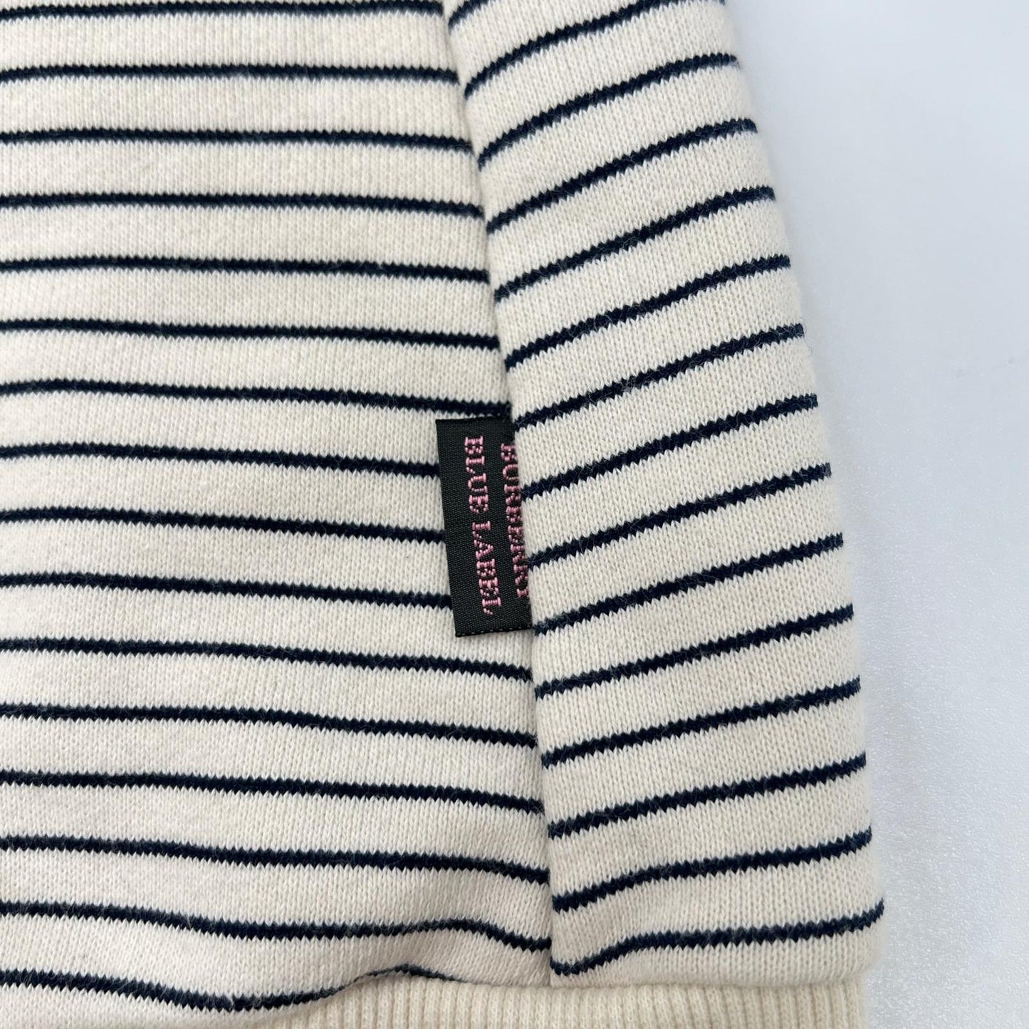 Burberry Blue Label バーバリーブルーレーベル E1P20-168-02 ベージュ×ネイビー コットン混 ロゴプリントボーダージップフーディ ジャケット