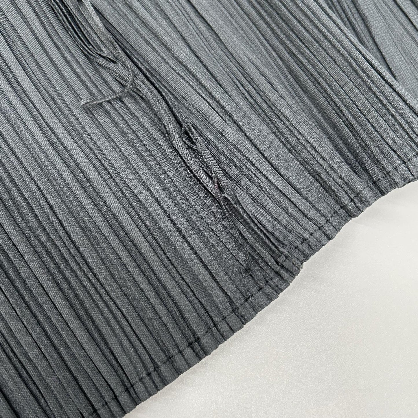 PLEATS PLEASE プリーツプリーズ PP31-JG207 グレー 切りっぱなしデザインロングスカート スカート