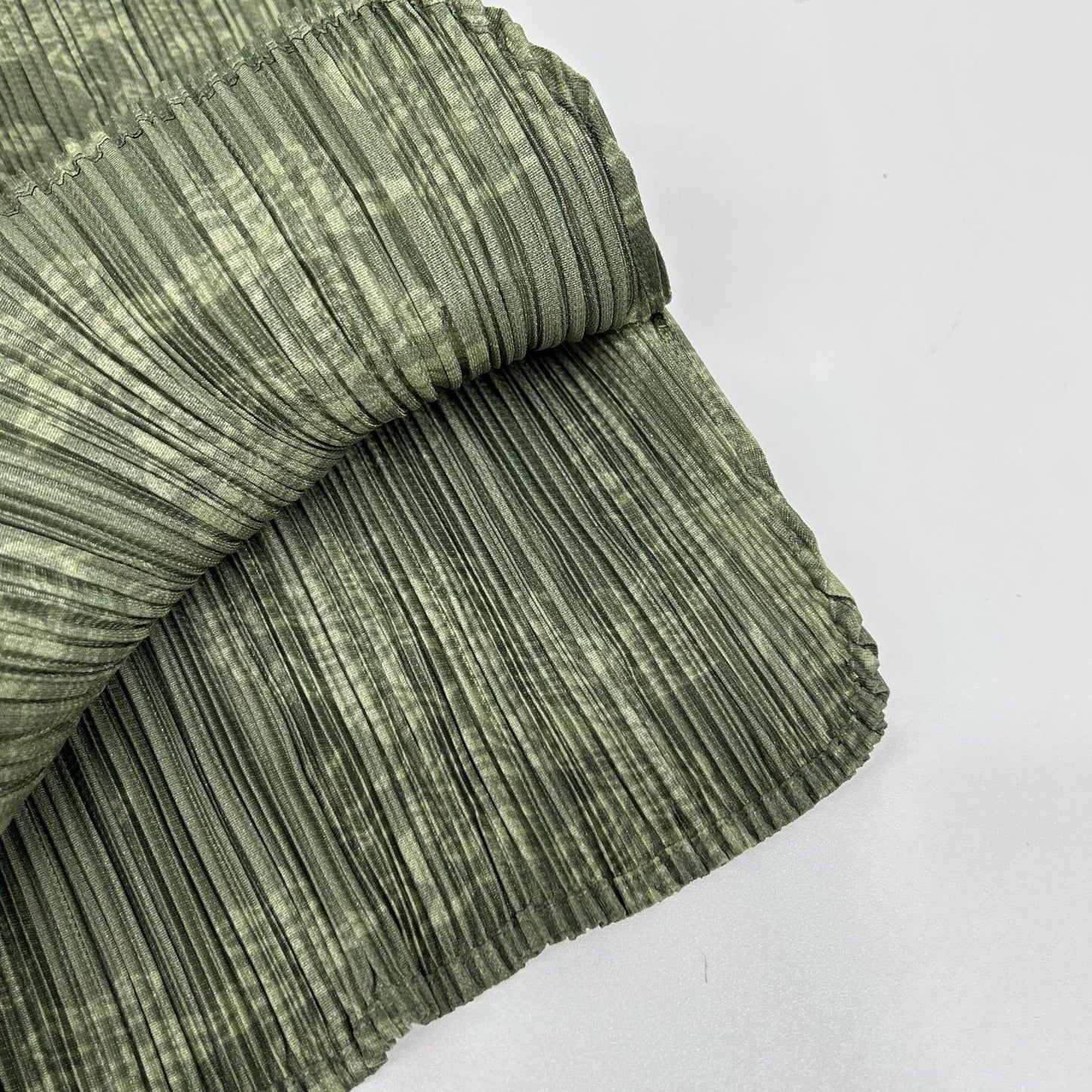 PLEATS PLEASE プリーツプリーズ PP41-JK721 グリーン チャイニーズ柄モックネックノースリーブトップス トップス