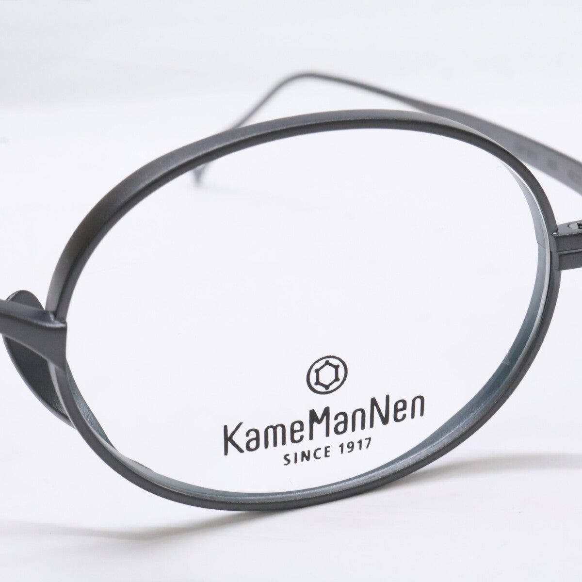 KameManNen カメマンネン 【美品】KMN9918 MBK TITANIUM デモレンズ オーバルシェイプ アイウェア 眼鏡