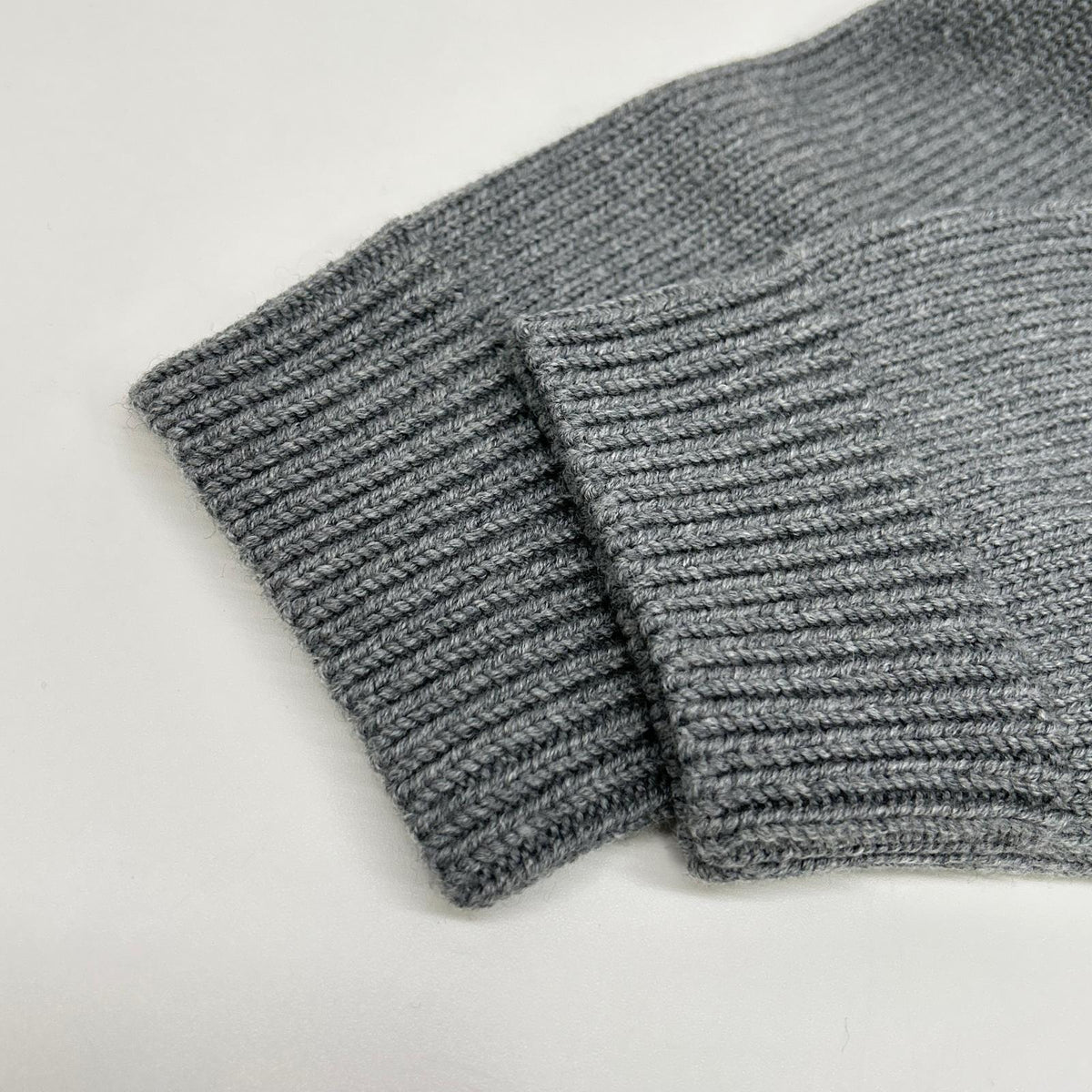 LOUIS VUITTON RM192 GVH HHN99W 19AW Gray 100% Wool Embellished Globe Intarsia Global Stud Back-Logo Crew-Neck Knit, Top
