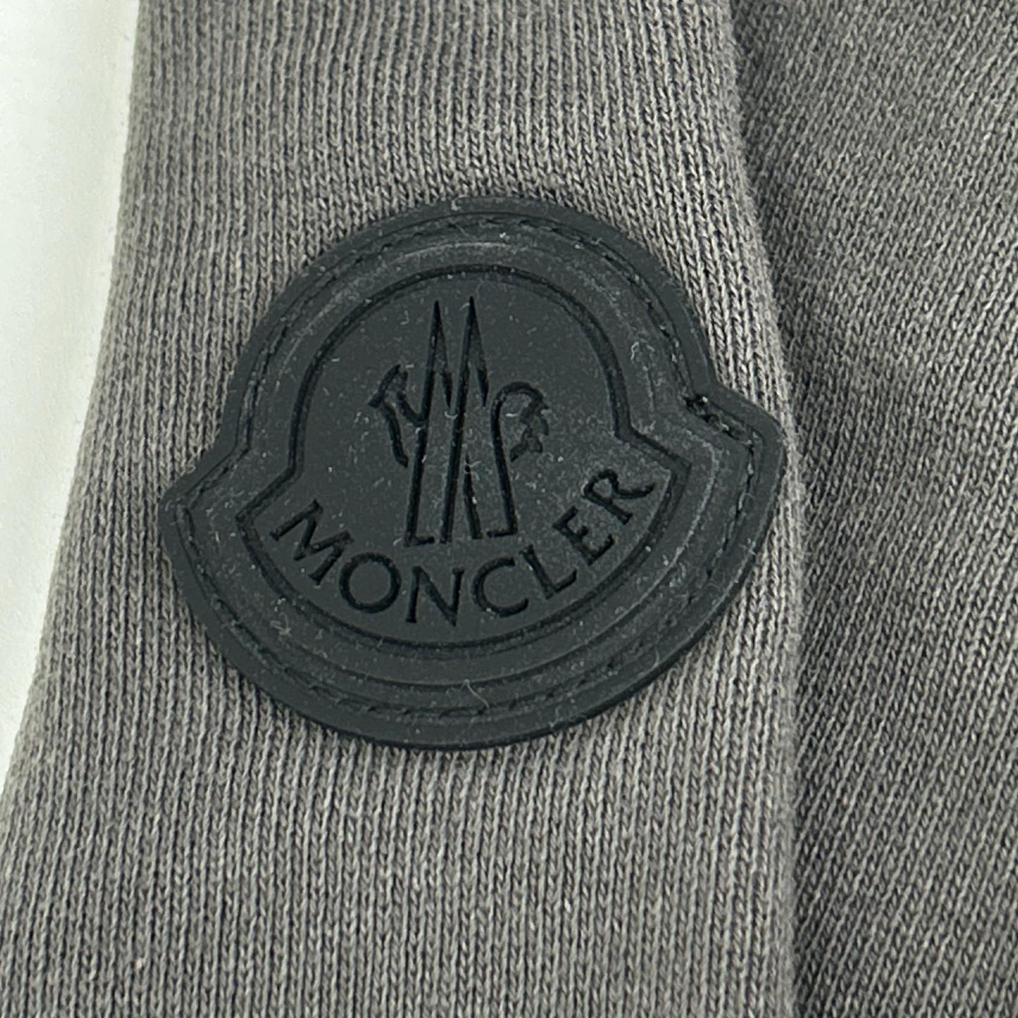 MONCLER モンクレール 22年製 HOODIE グレー コットン Mロゴ スウェットフーディプルオーバー トップス