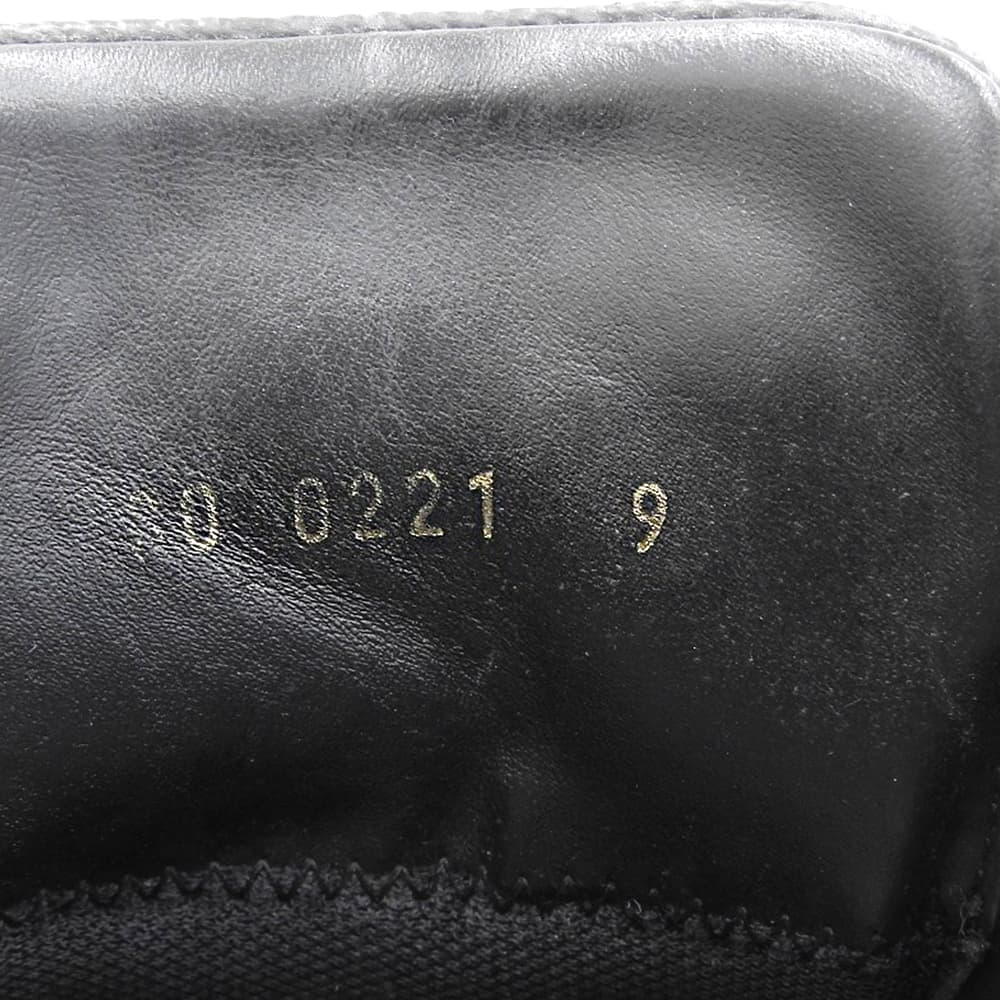 LOUIS VUITTON Runaway Line Monogram Eclipse leather and mesh low-top sneakers for men, black, size 9, made in 2021 Shoes