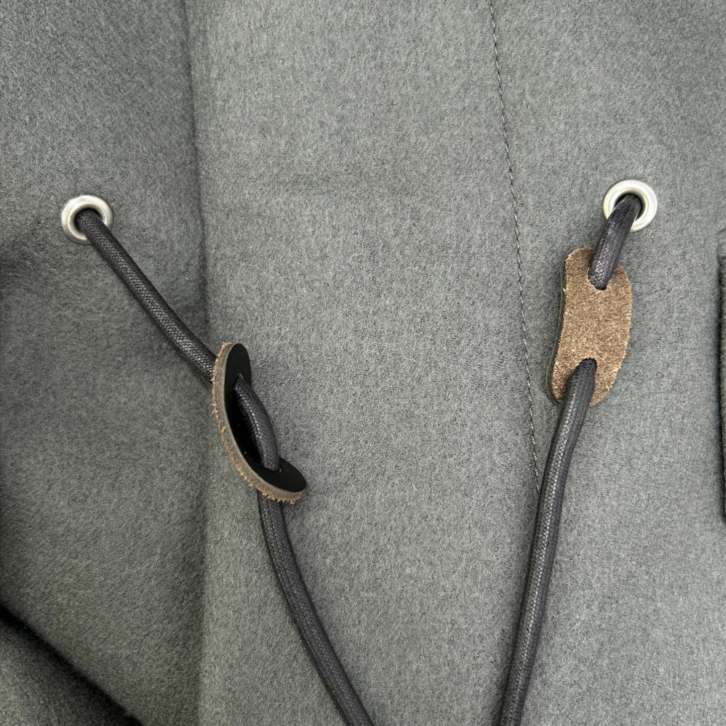 sacai 23SS 23-03114M Gray × Navy Wool Nylon Panelled Chesterfield Coat Coat