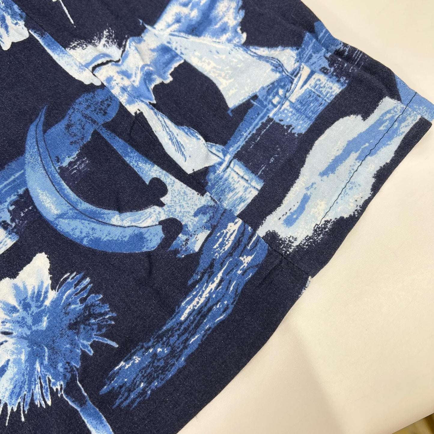 77circa ナナナナサーカ cc20SS-26 ネイビーブルー circa make triangle open aloha top トップス