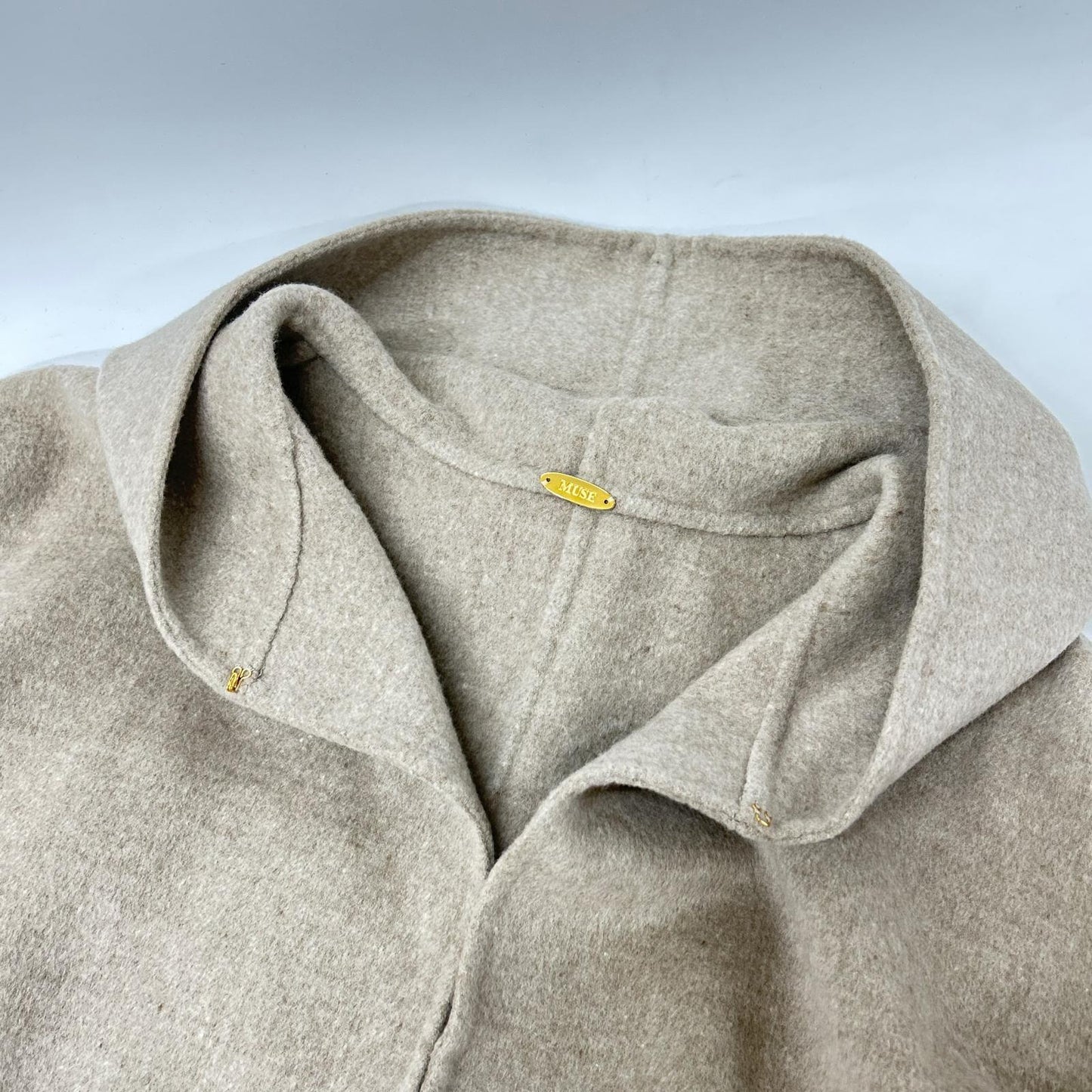 MUSE Muse 21-020-500-4030 victorian Beige wool-cotton hooded poncho coat coat