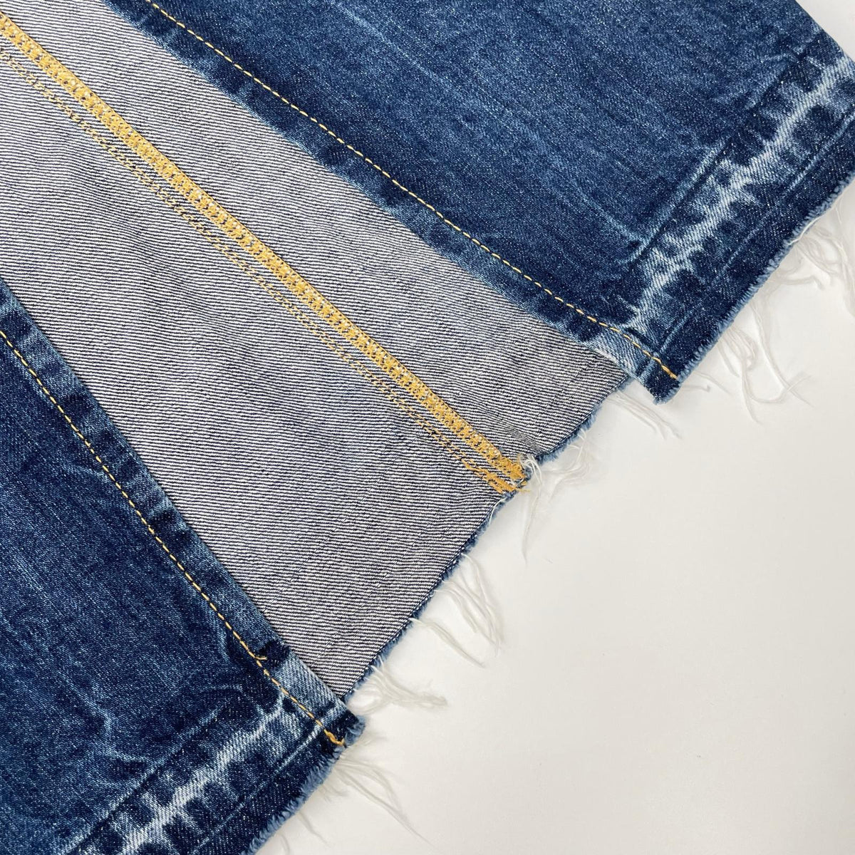 DSQUARED2 DSQUARED2 2024 model S75MA0957 blue mixed-material paint denim skirt bottoms