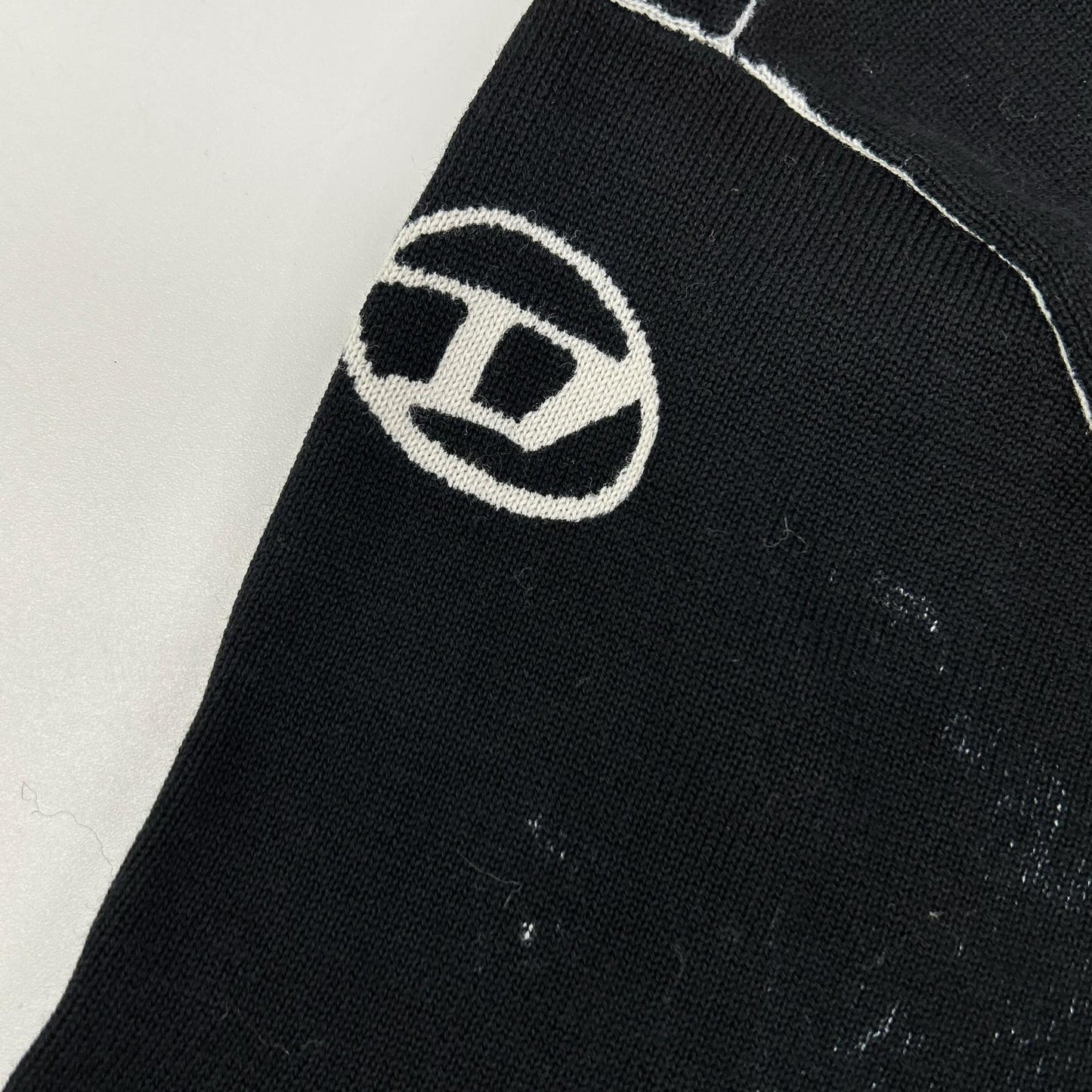 DIESEL ディーゼル A11187 24SS ブラック K-LARENCE-B ブリーチ加工クルーネックニット トップス
