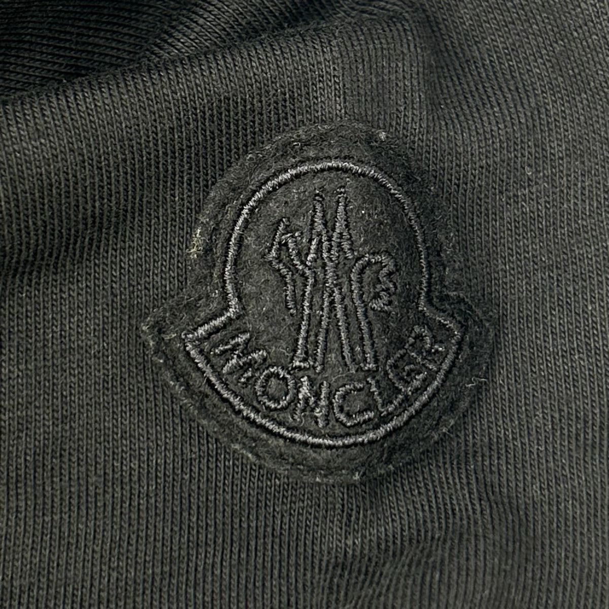 MONCLER モンクレール 23年製 LS T-SHIRT ブラック コットン ペイントロゴ クルーネック ロングスリーブカットソー トップス