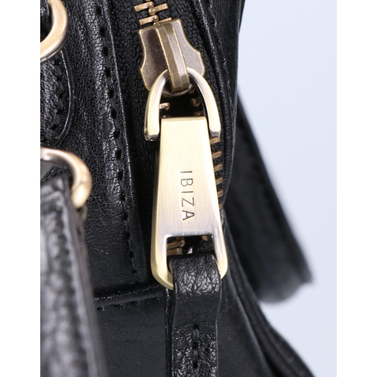IBIZA イビザ 【美品】エセンシア 牛革 2WAYショルダー ハンドバッグ