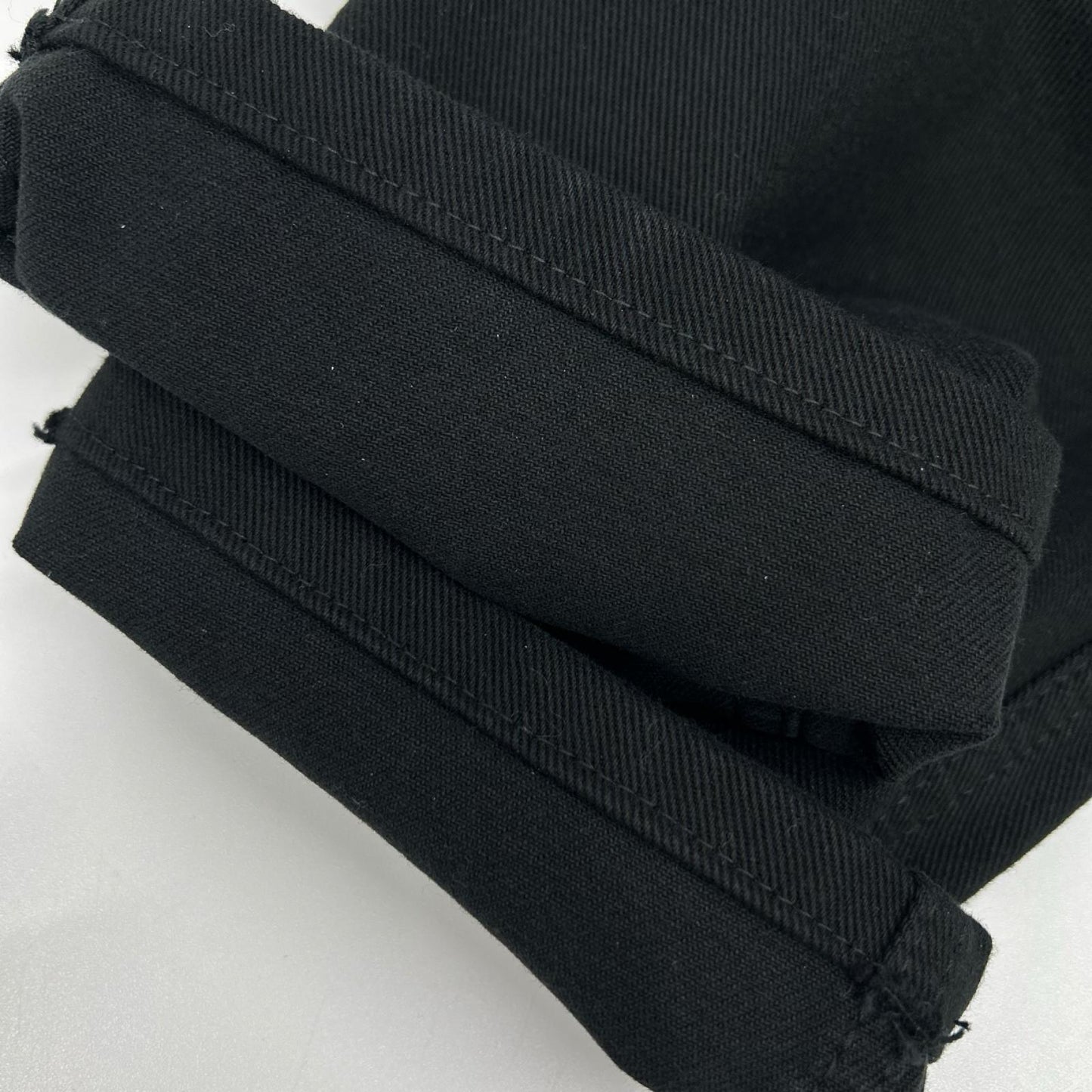 BRUNELLO CUCINELLI ブルネロクチネリ ブラック ボタンフライ ロゴパッチクロップドデニムパンツ ボトムス
