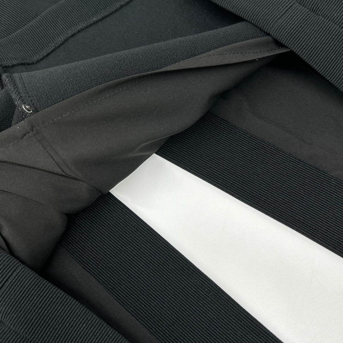 CLANE クラネ 16109-6102 24SS ブラック RIB STRIPE STRAIGHT SKIRT リブストレートスカート スカート