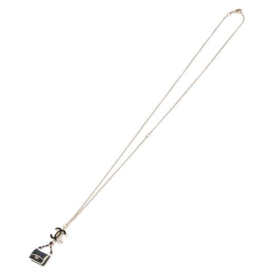 CHANEL Excellent Condition B12A Matelassé Bag/Clover & CC Mark Motif Long Chain Necklace