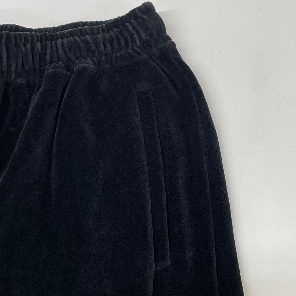 GUCCI グッチ 615811 19年 ブラック ベロア トラックパンツ ボトムス