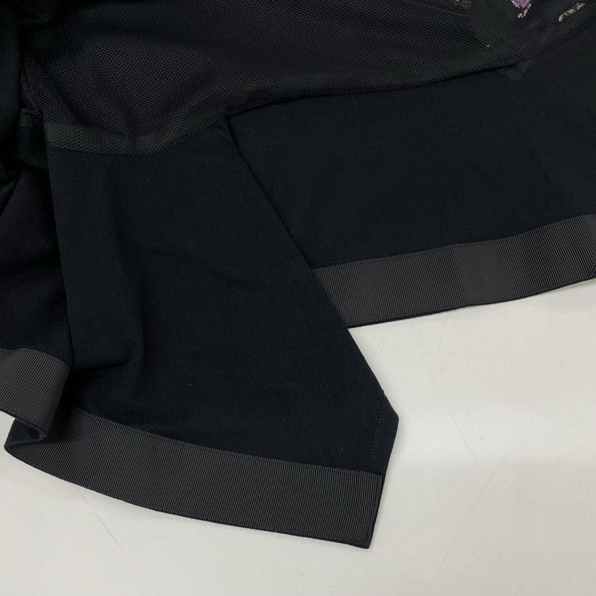 sacai サカイ 26SS 26-08389 ブラック コットン フローラルプリント ドッキングパネルカットソー トップス