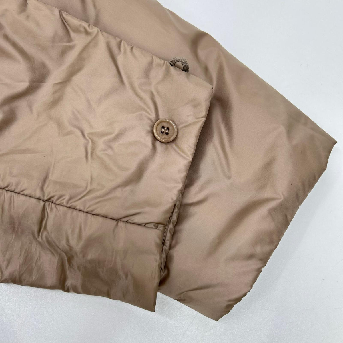 Max Mara マックスマーラ ベージュ THE CUBE GREENH CAMELUXE中綿フーディジャケット ジャケット