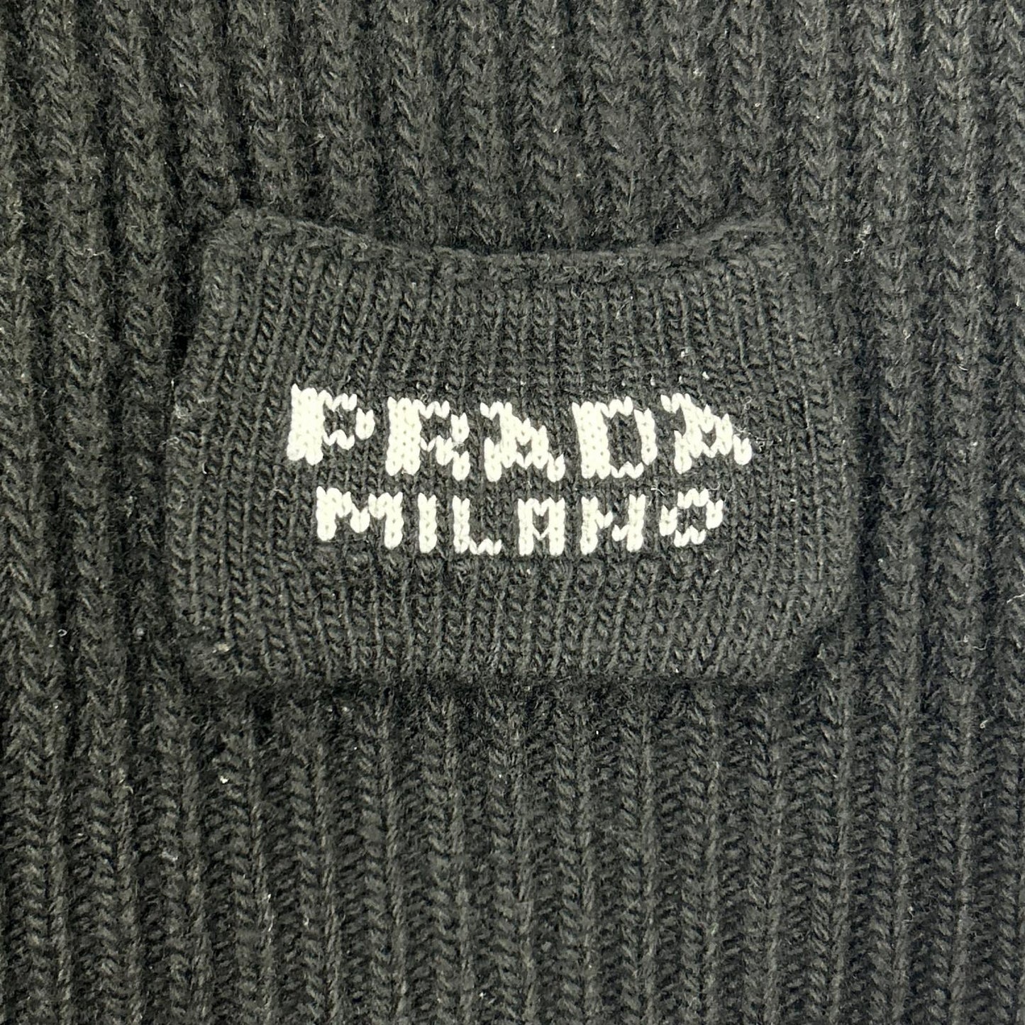 PRADA プラダ UMT409 21年製 ブラック ロゴニットベスト トップス