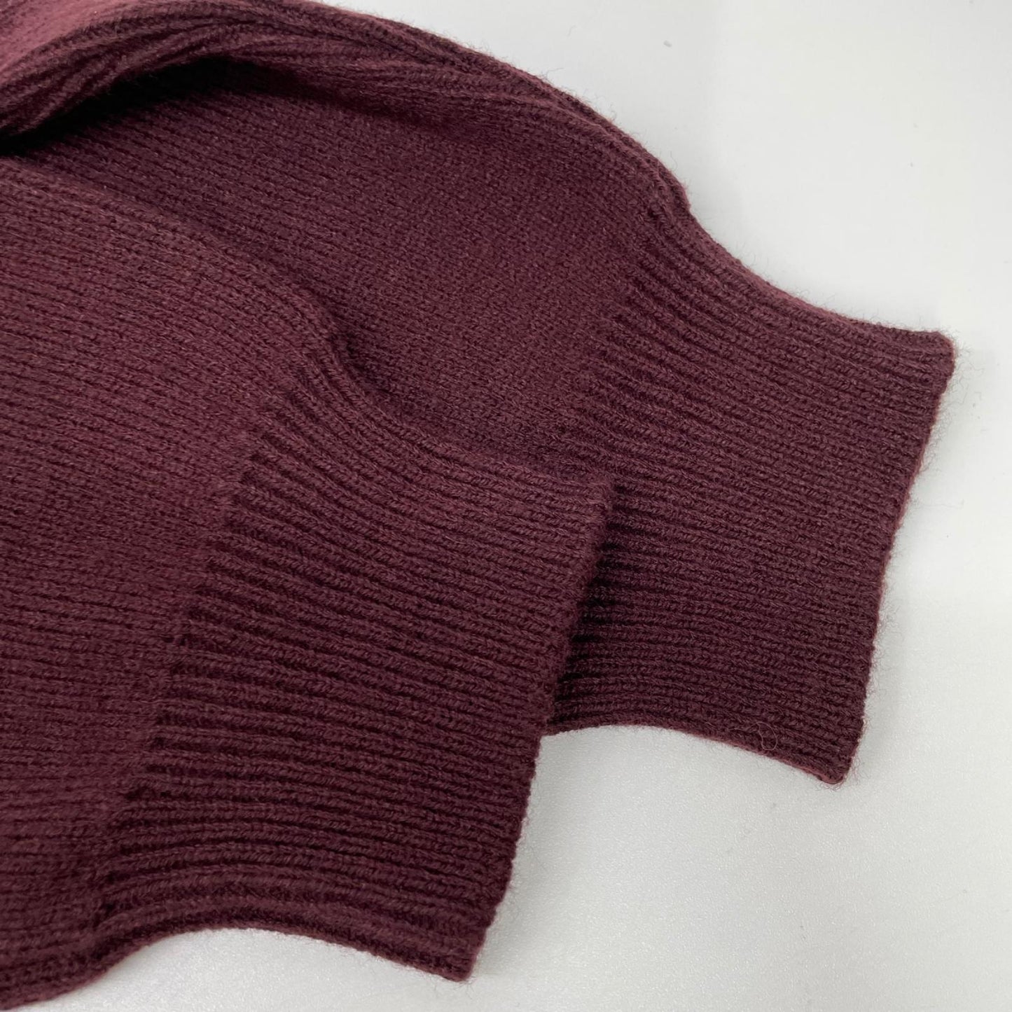 CDG シーディージー 24AW SN-N009 バーガンディ プリント クルーネックニットトップス トップス