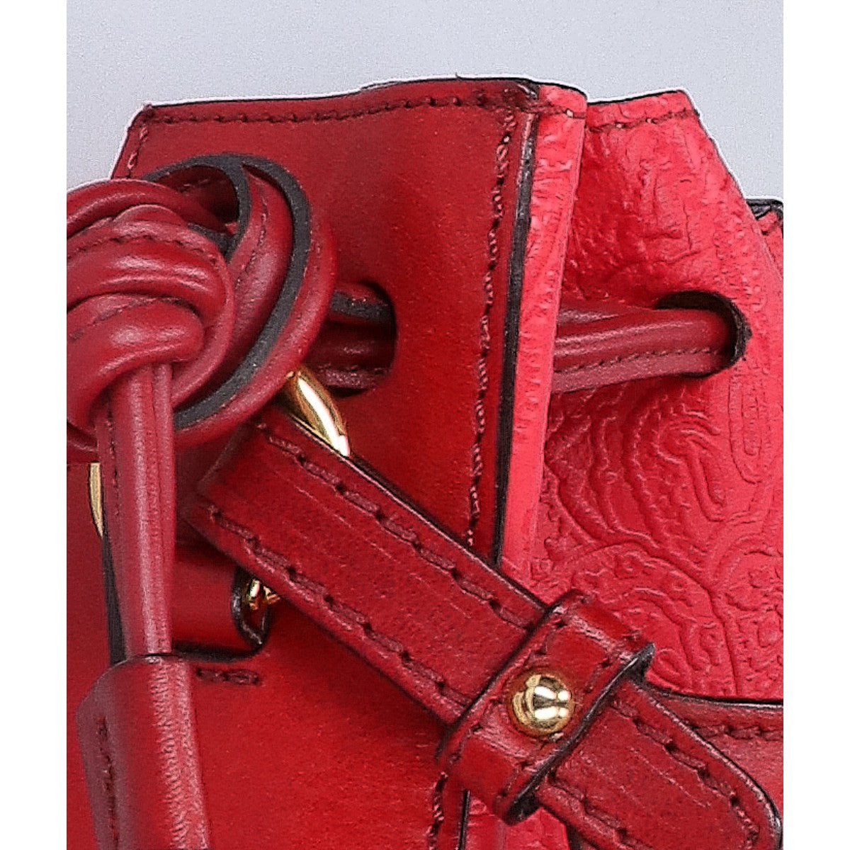 ETRO エトロ ペイズリー エンボスレザー ショルダーバッグ