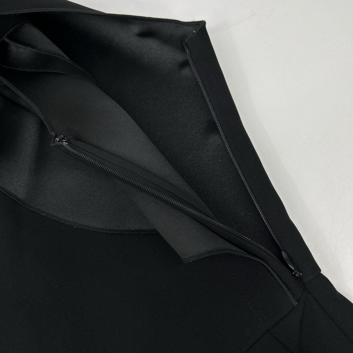 EMPORIOARMANI エンポリオアルマーニ 3H2D61 2NWAZ ブラック バックオープン サロペット オーバーオール オールインワン