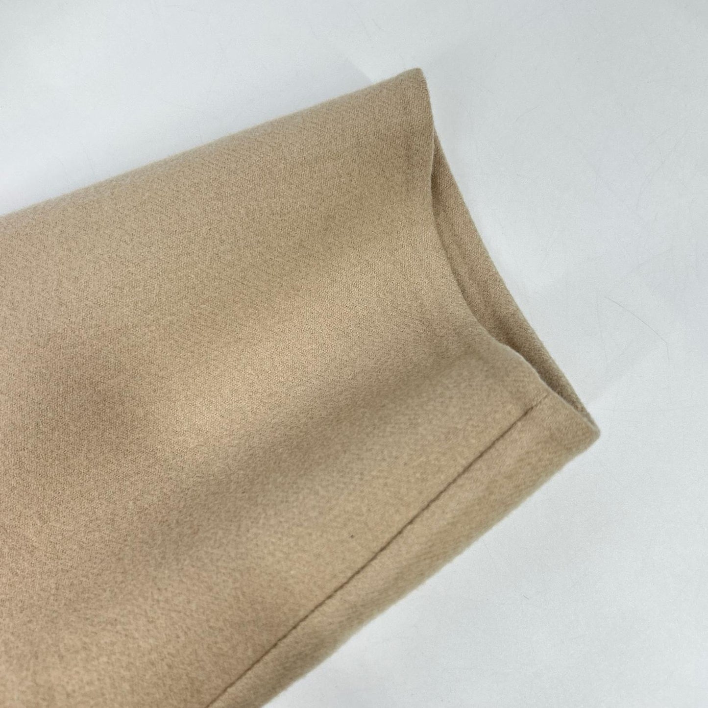 MADISONBLUE MB164-5015 Beige Wool V-Neck Pullover Top 00