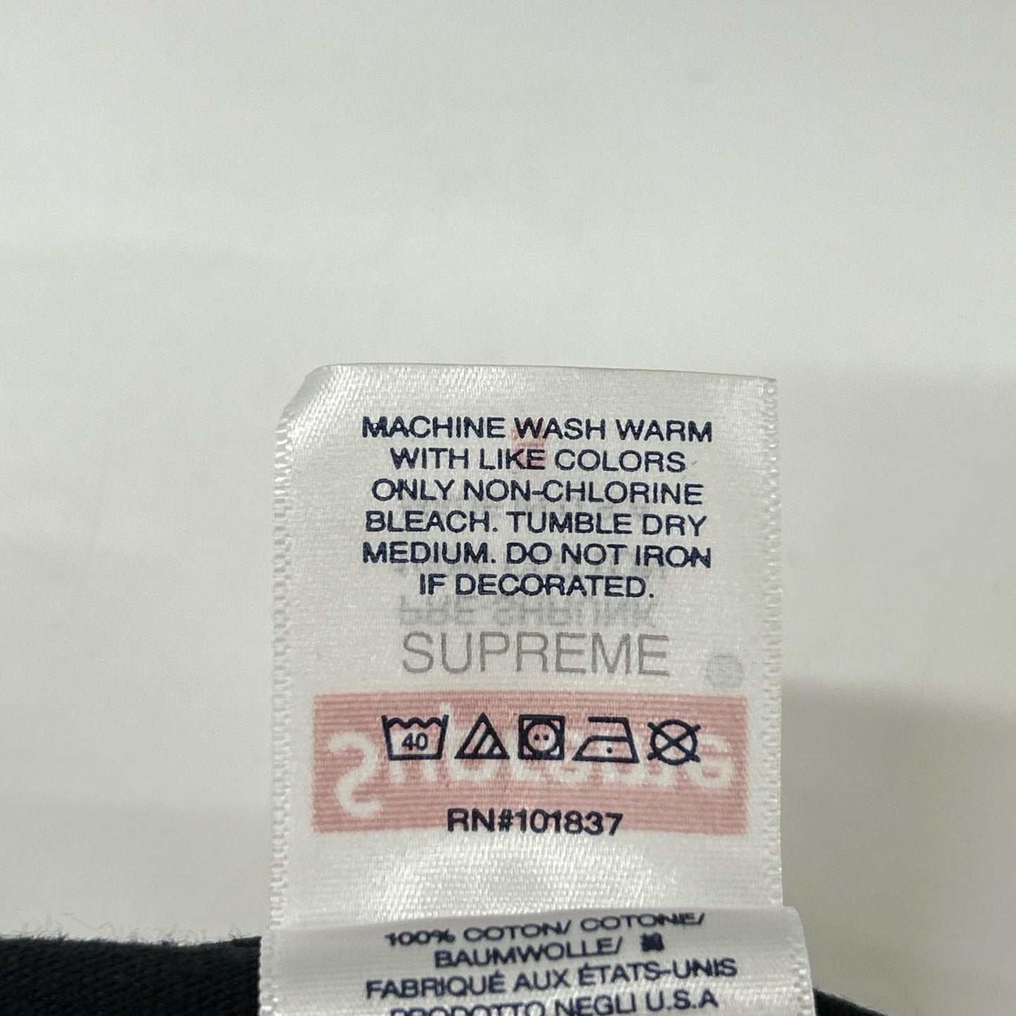 Supreme シュプリーム 23SS ブラック Hardies bolt tee トップス