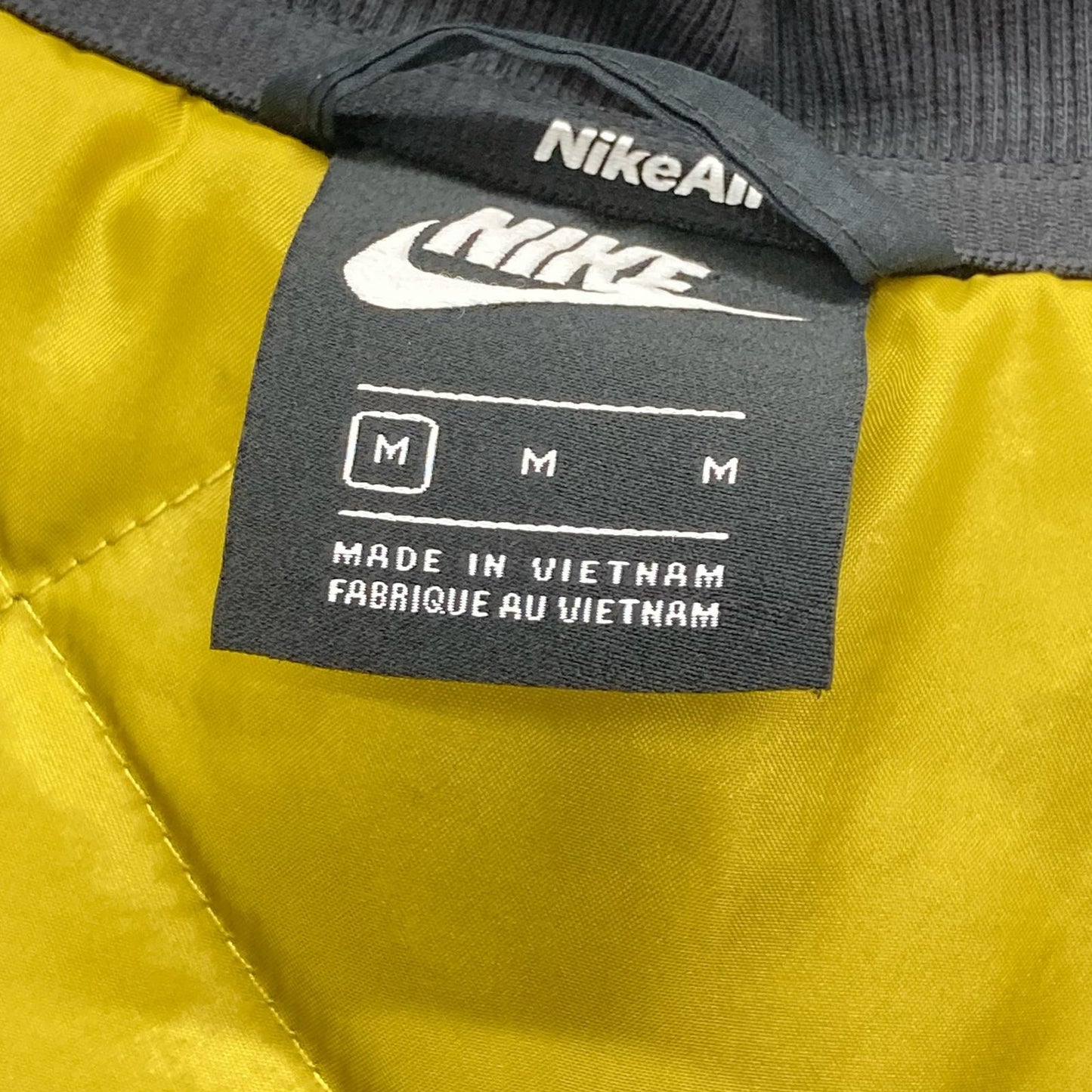 NIKE ナイキ ブラック×イエロー シンセティック ウィンターフィル ボアベスト ベスト