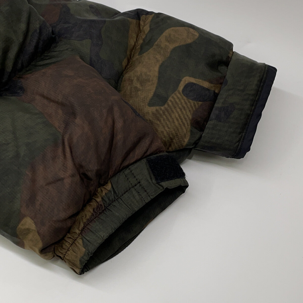 ND91842 Khaki Camouflage Nuptse Down Jacket M Men's