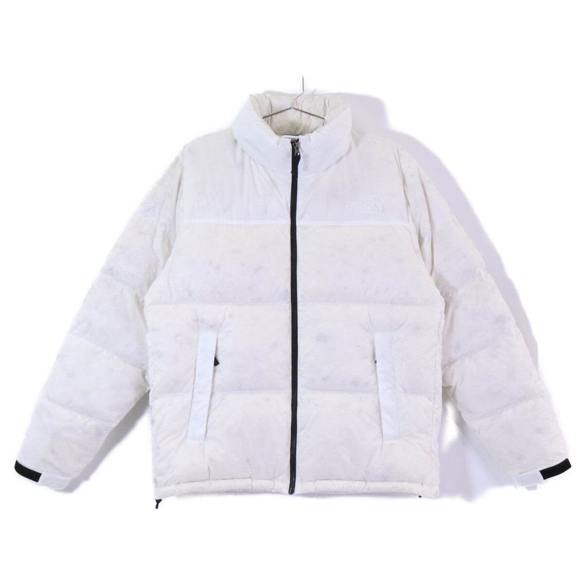 ND92337 WHITE UNDYED NUPTSE DOWN JACKET L Men's